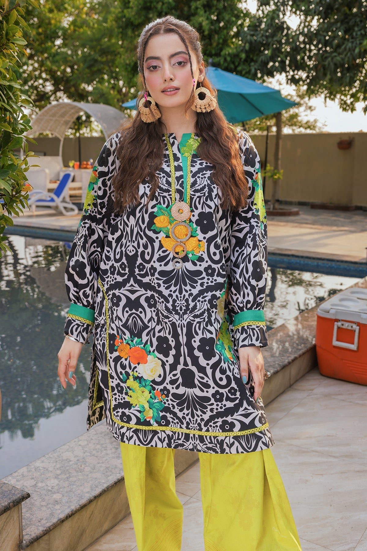 2-PC Embroidered  CPM-5-081