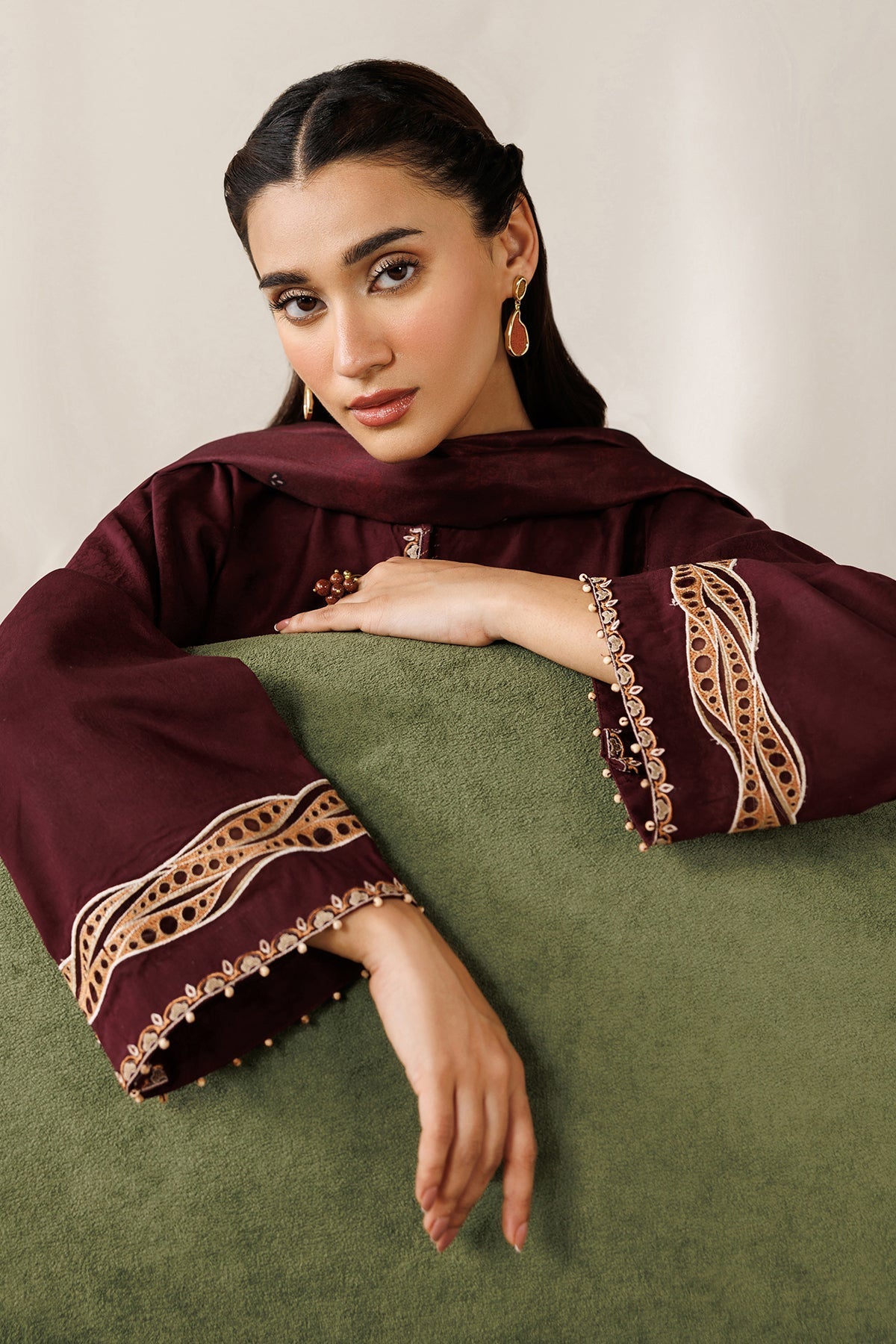 EMBROIDERED JACQUARD PR-1274