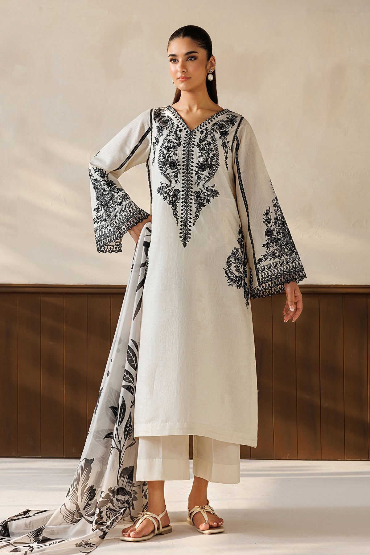 EMBROIDERED JACQUARD PR-1368