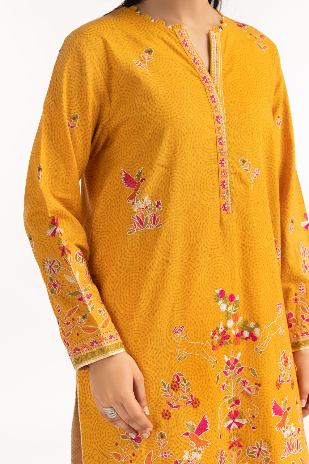 3PC Khaddar Embroidered Suit