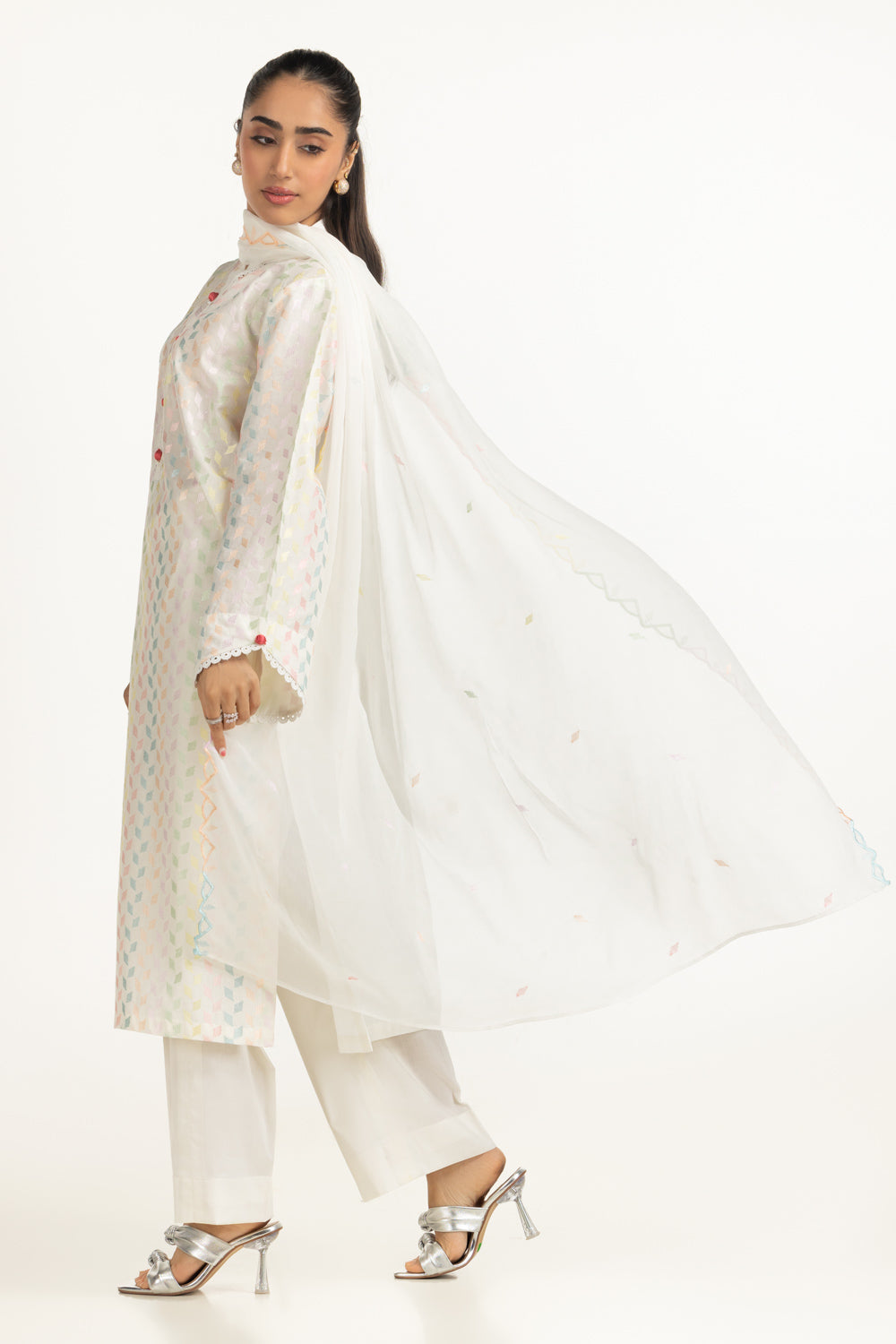 3PC Lawn Embroidered Suit
