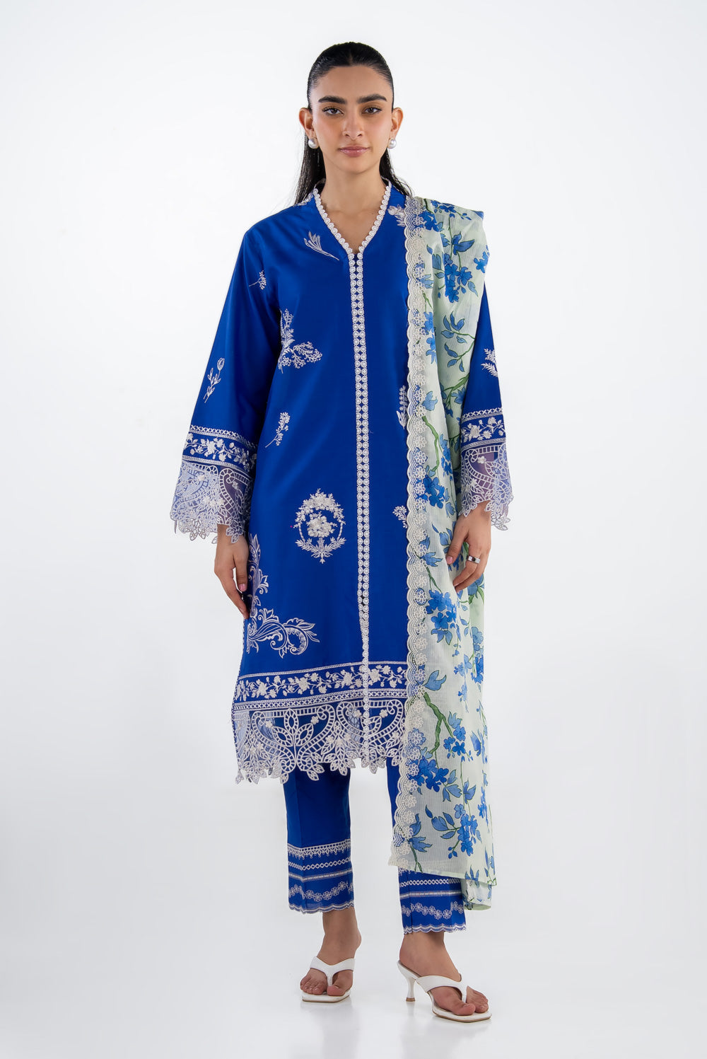 3PC Lawn Embroidered Suit