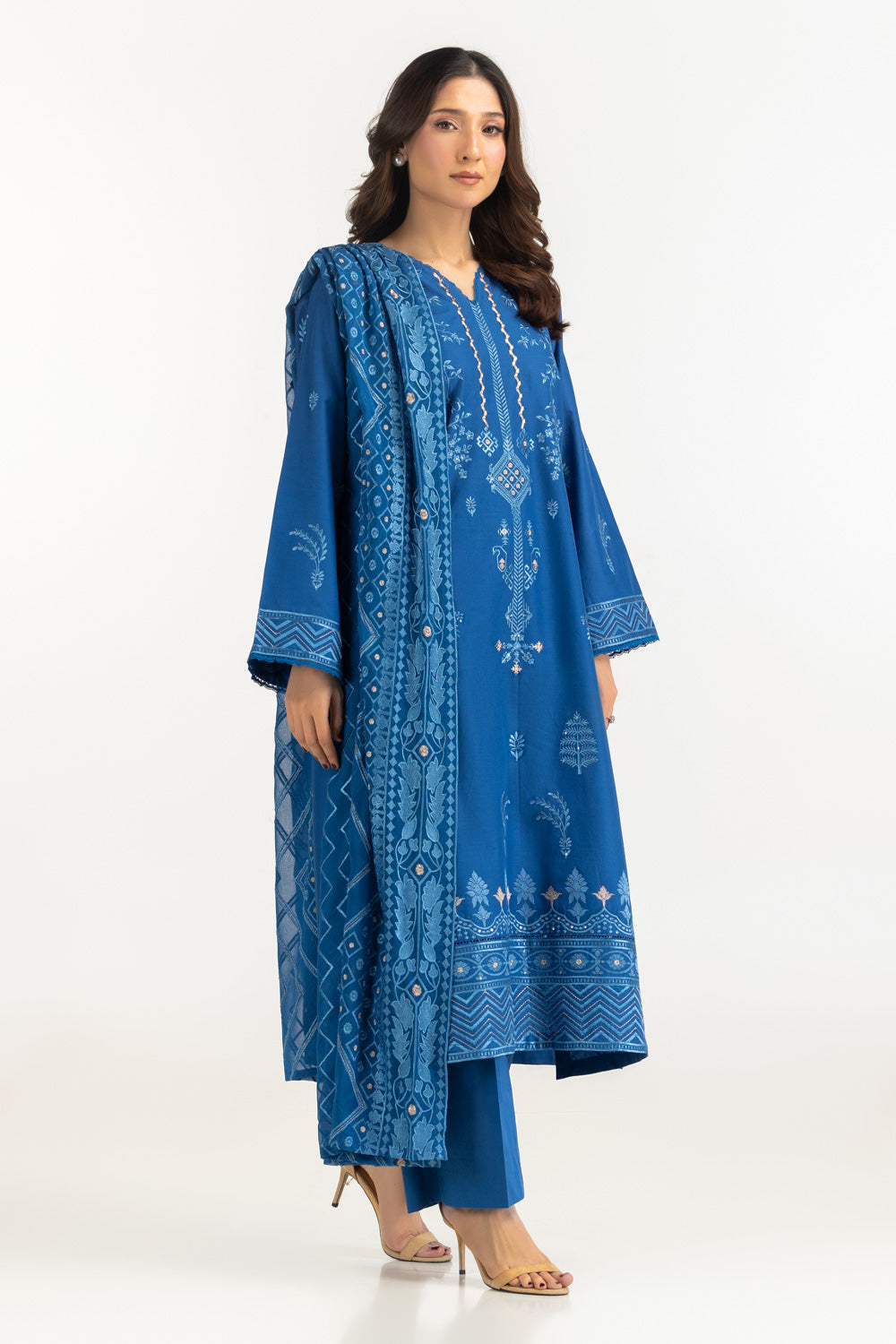 3PC Lawn Embroidered Suit