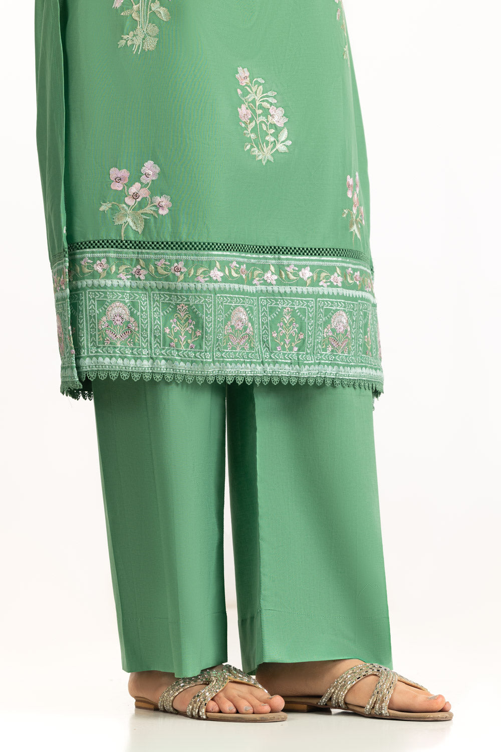 3PC Lawn Embroidered Suit