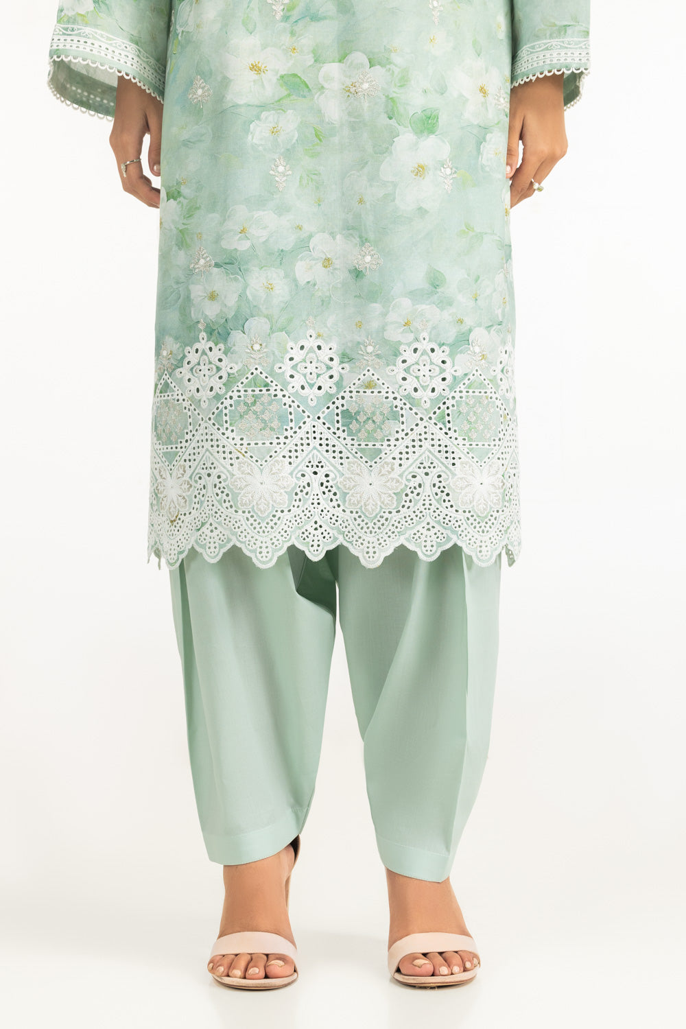 3PC Lawn Embroidered Suit