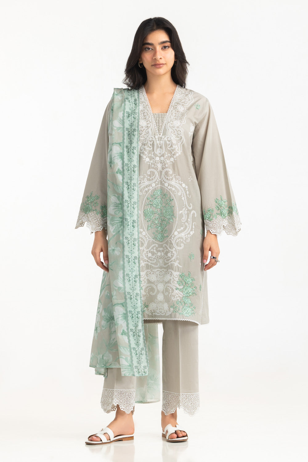 3PC Lawn Embroidered Suit