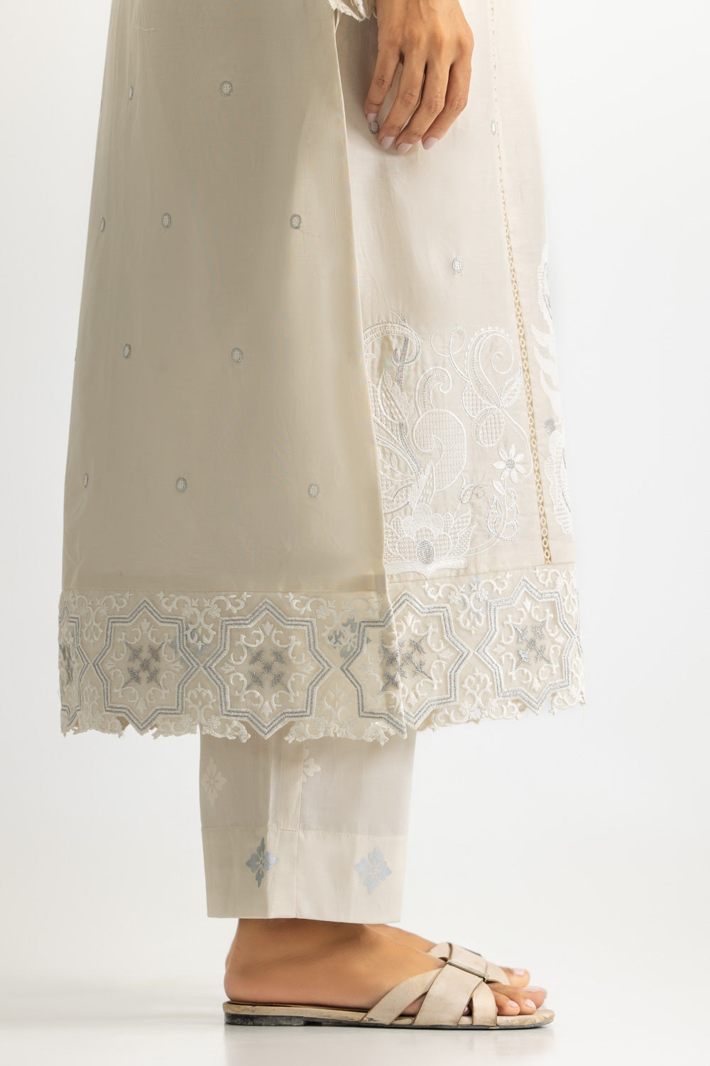 3PC Lawn Embroidered Suit With Lacquer Printed Chiffon Dupatta