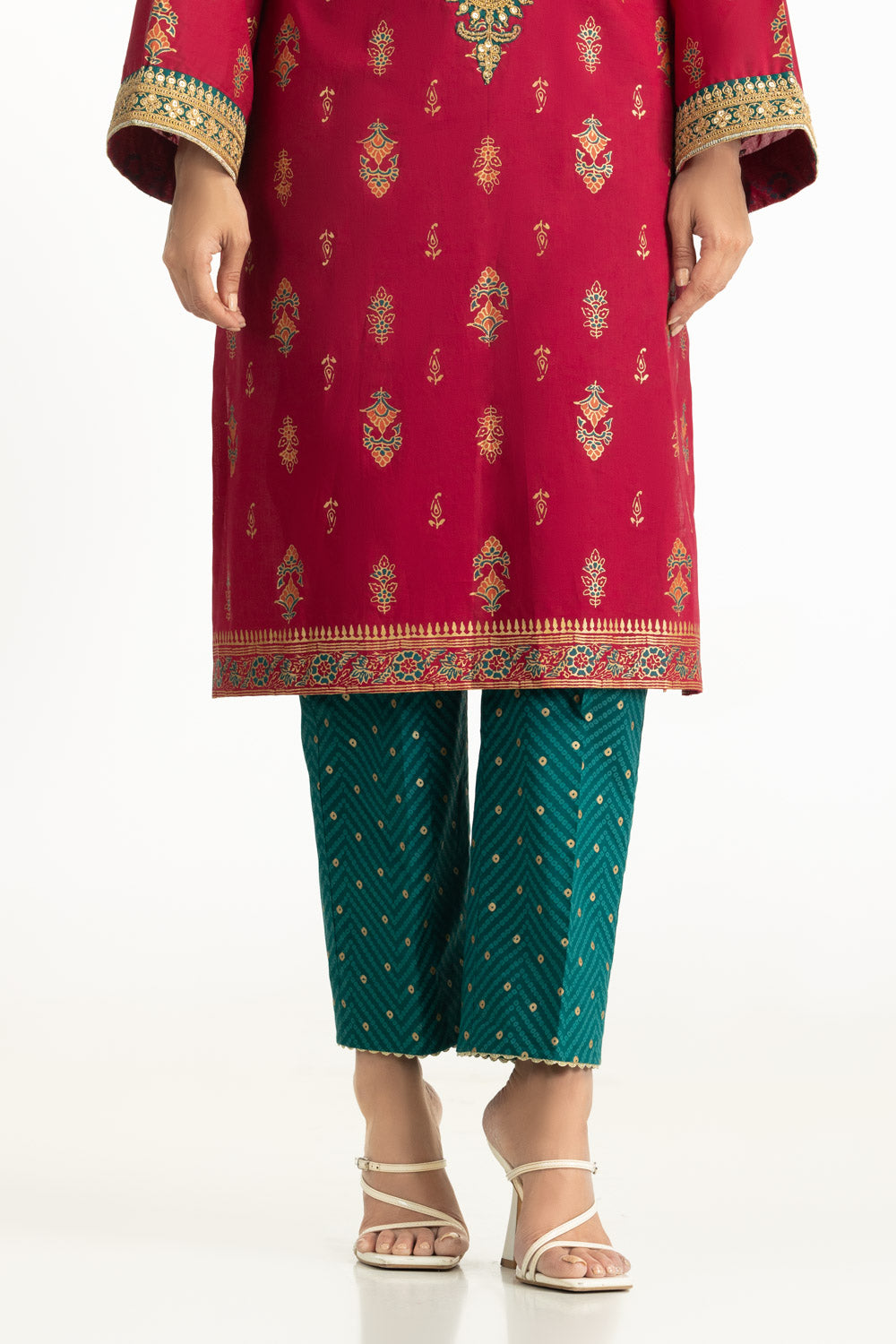 3PC Lawn Gold And Lacqer Printed Suit With Embroidered