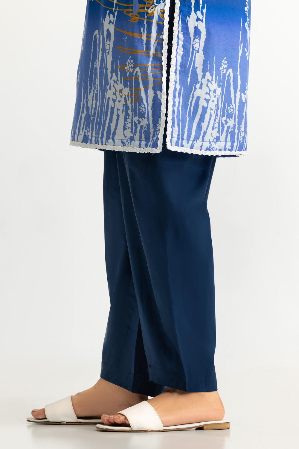 3PC Lawn Printed Suit With Chiffon Embroidered Dupatta