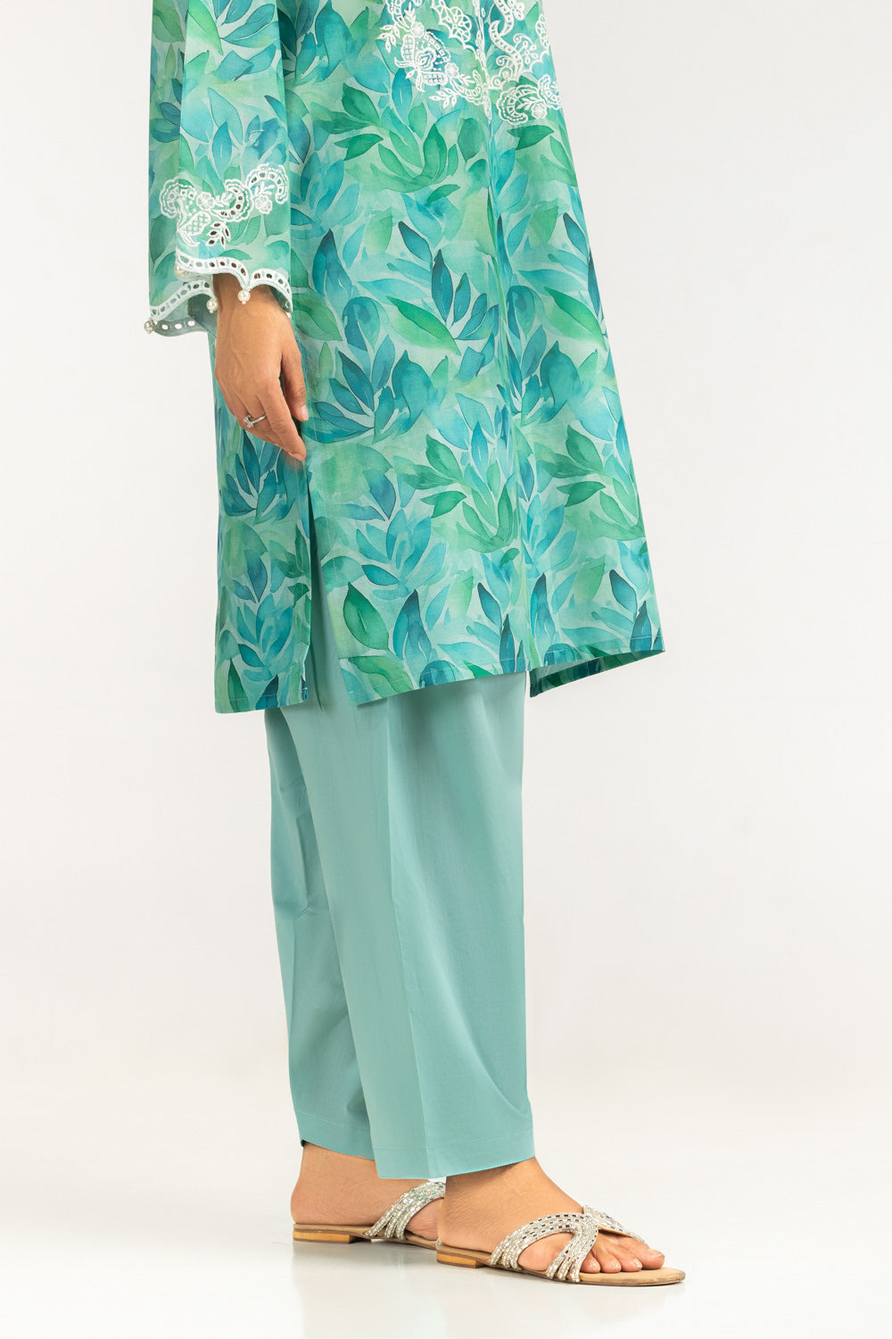 3PC Lawn Printed Suit With Embroidered