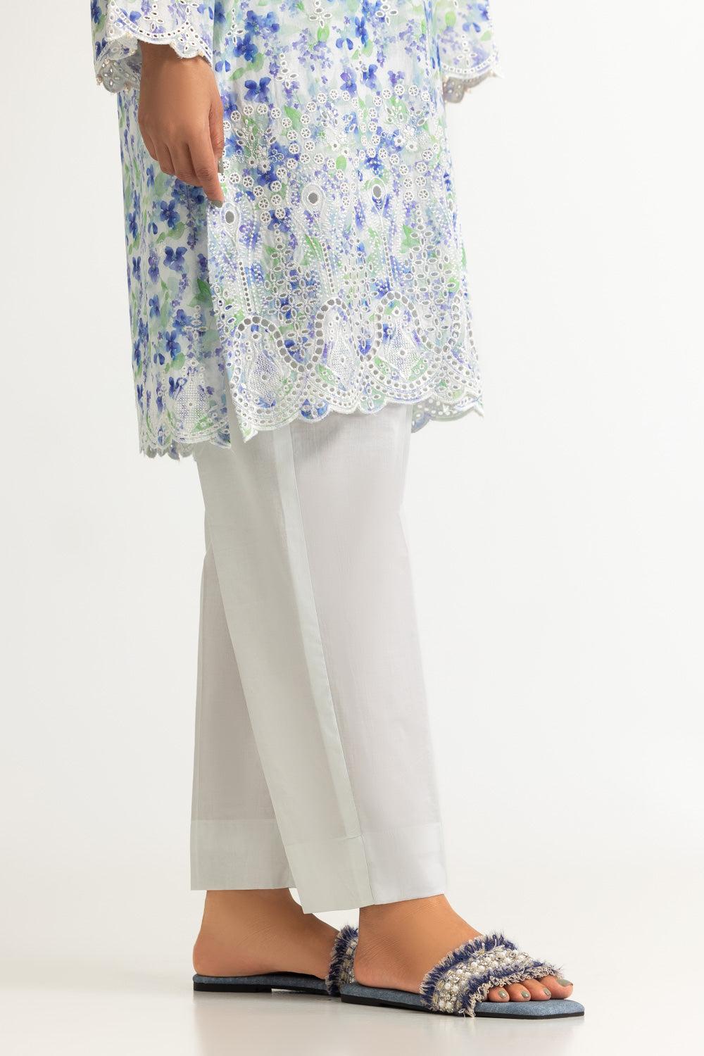 3PC Lawn Printed Suit With Embroidered