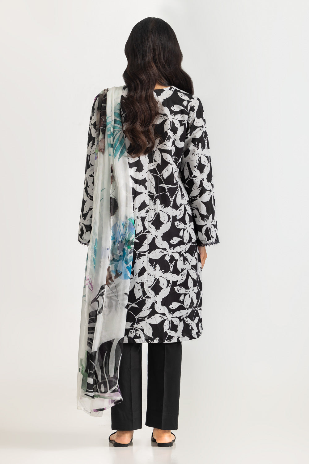 3PC Lawn Printed Suit With Embroidered