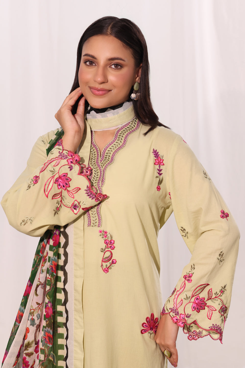3Pc Cambric Embroidered Suit