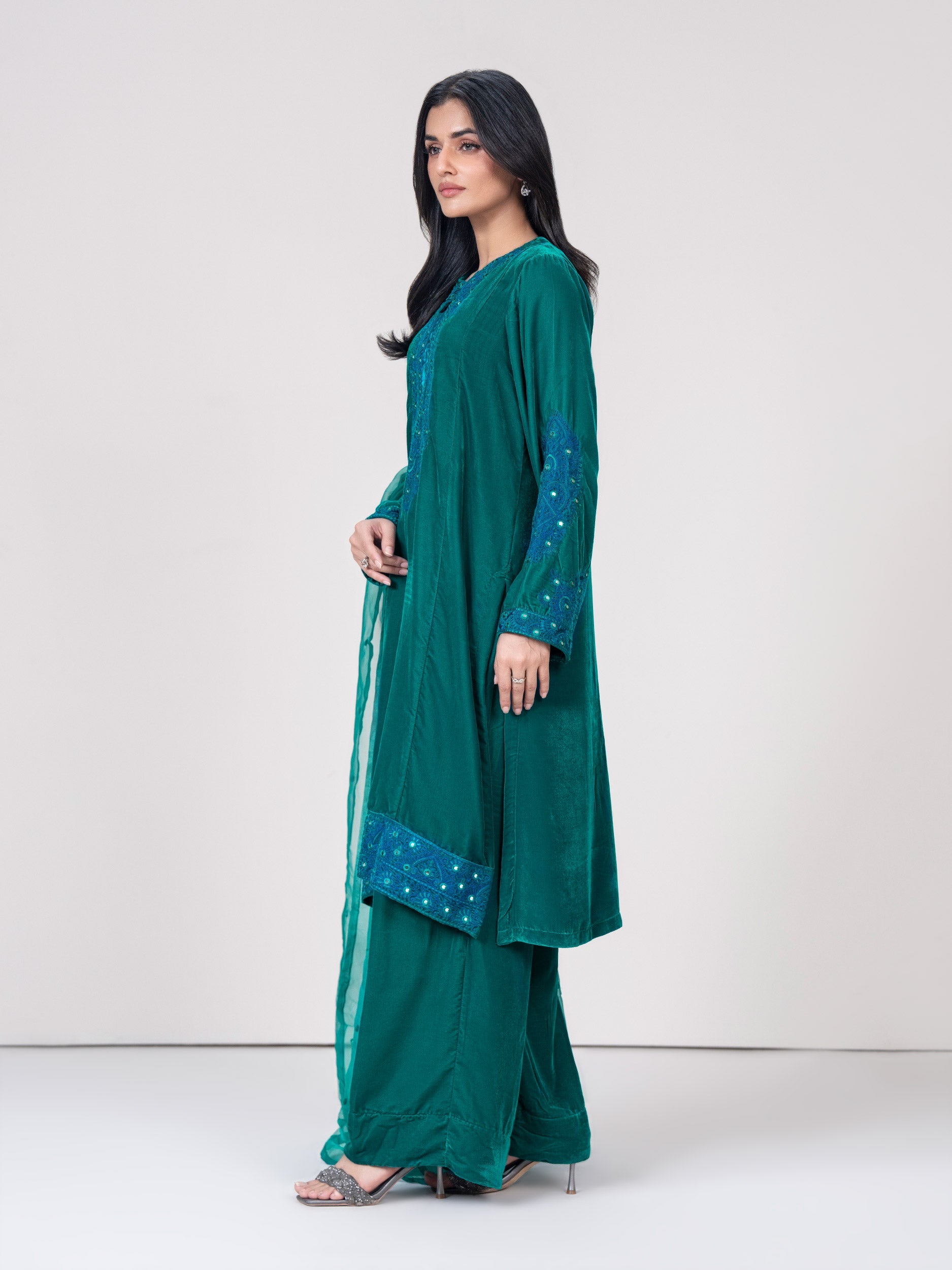 3 Piece Velvet Suit- Embroidered (Pret)