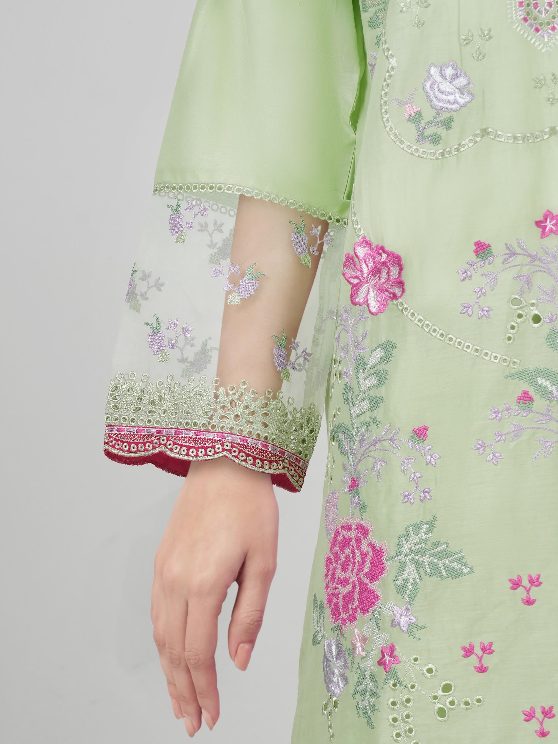 3 Piece Lawn Suit- Embroidered (Pret)