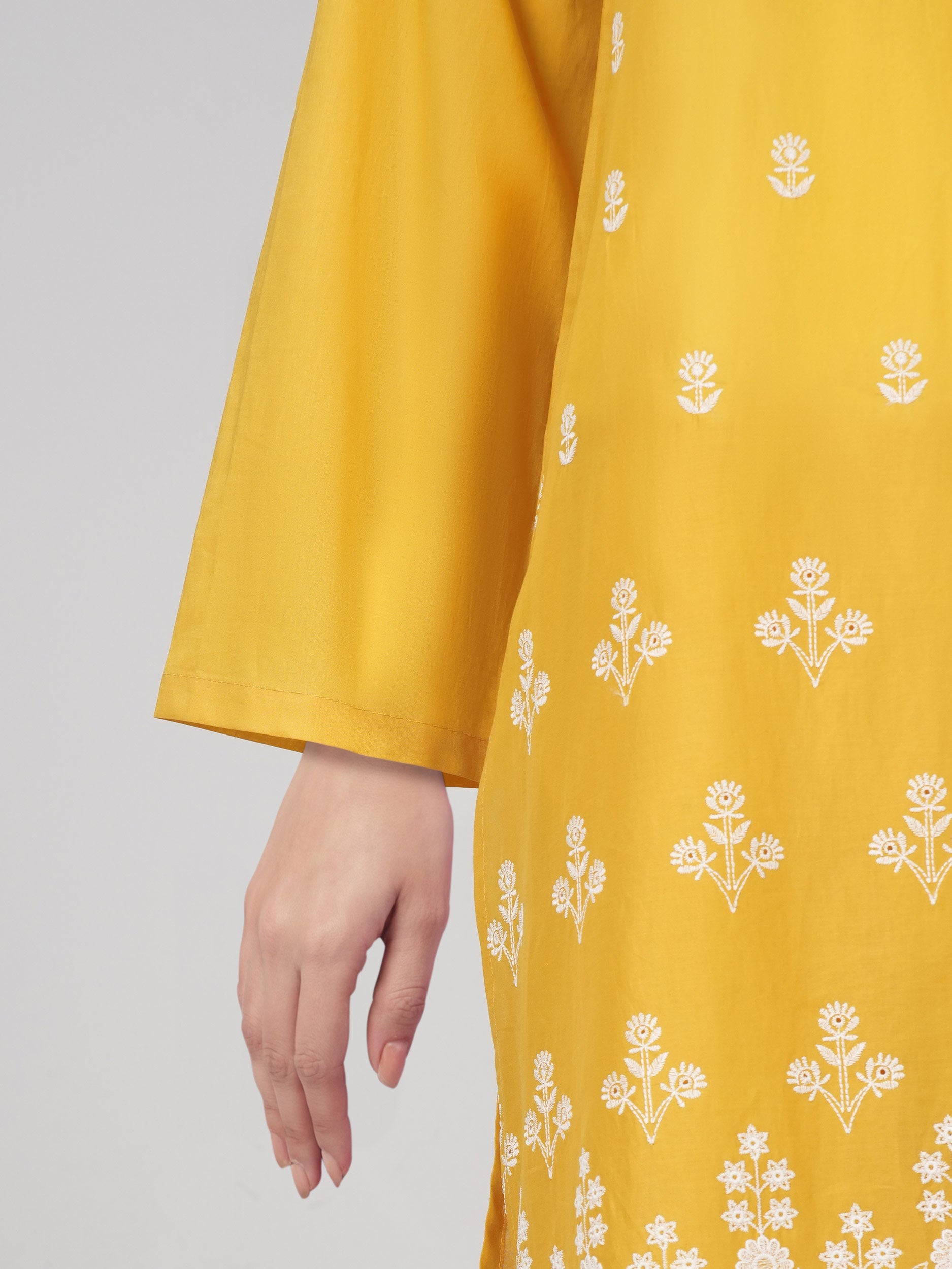 2 Piece Lawn Suit- Embroidered (Pret)