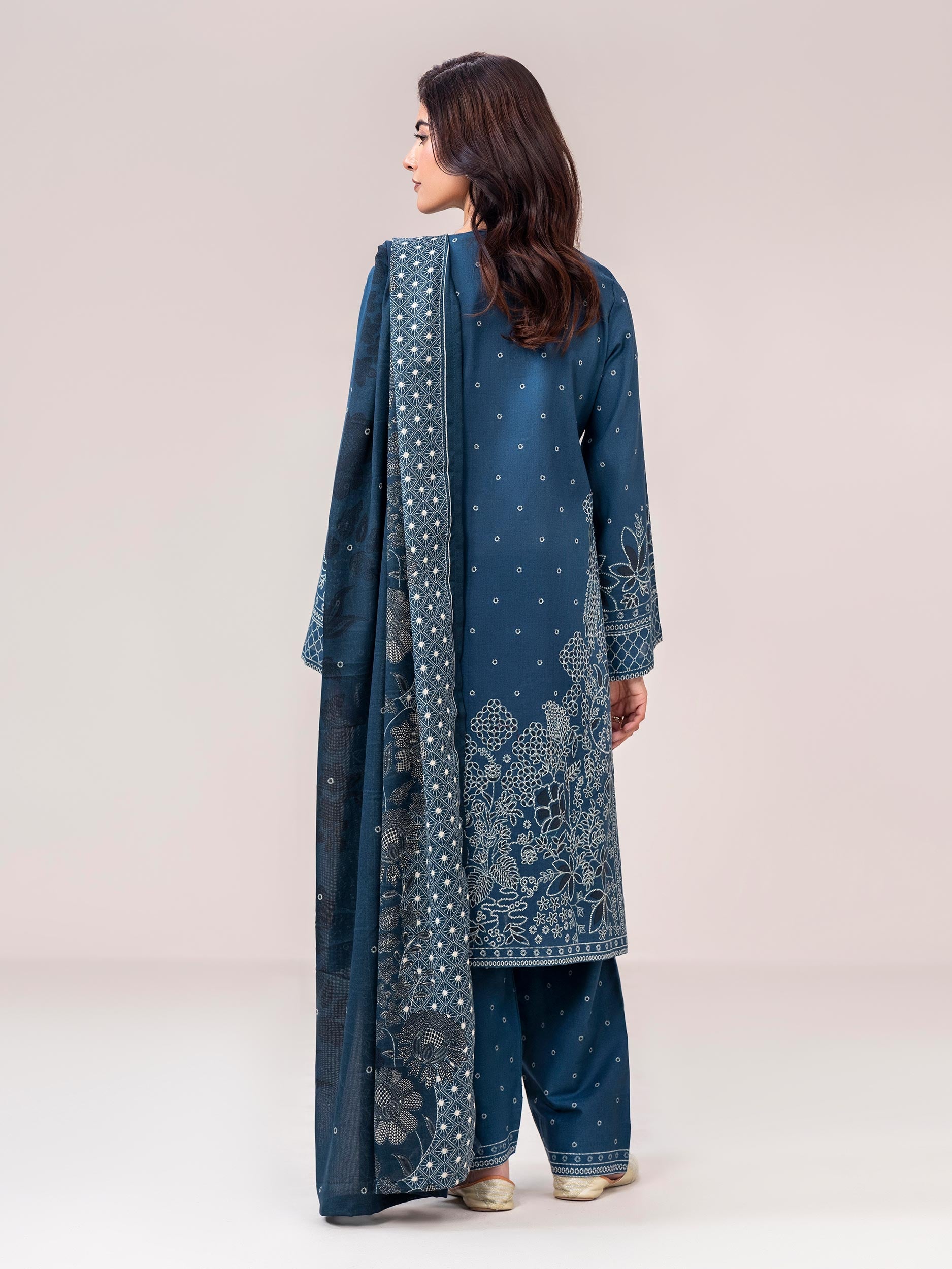 3 Piece Khaddar Suit- Embroidered (Pret)