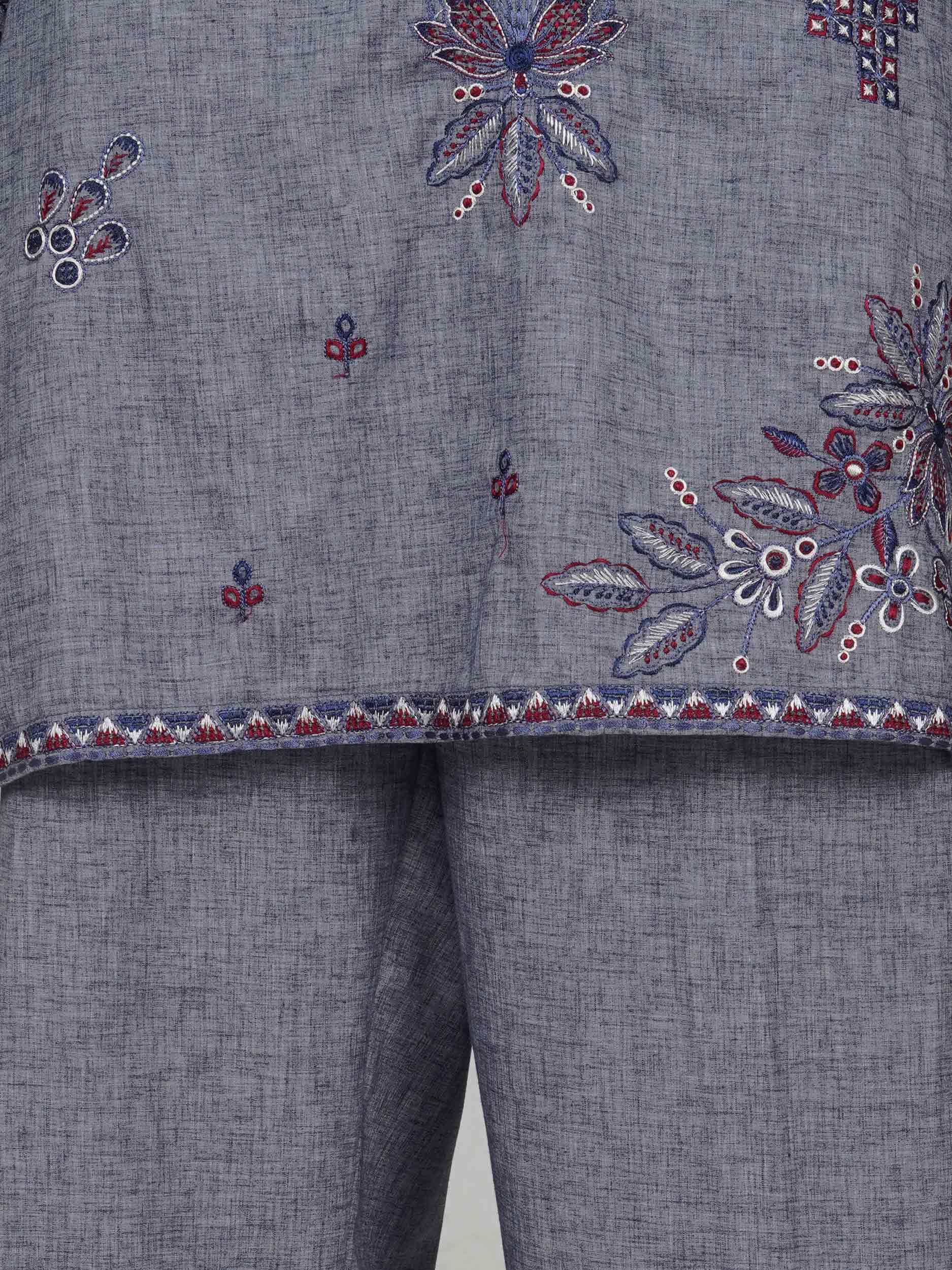 2 Piece Yarn Dyed Suit- Embroidered (Pret)