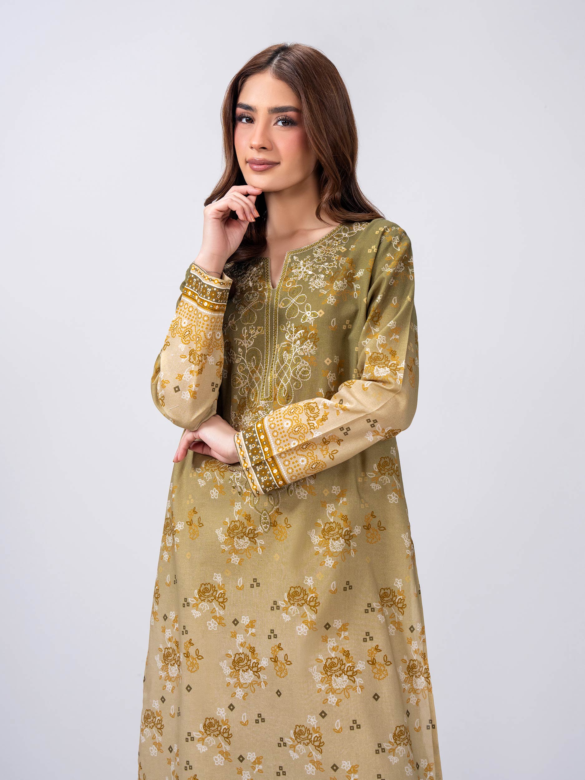 2 Piece Khaddar Suit- Embroidered (Pret)