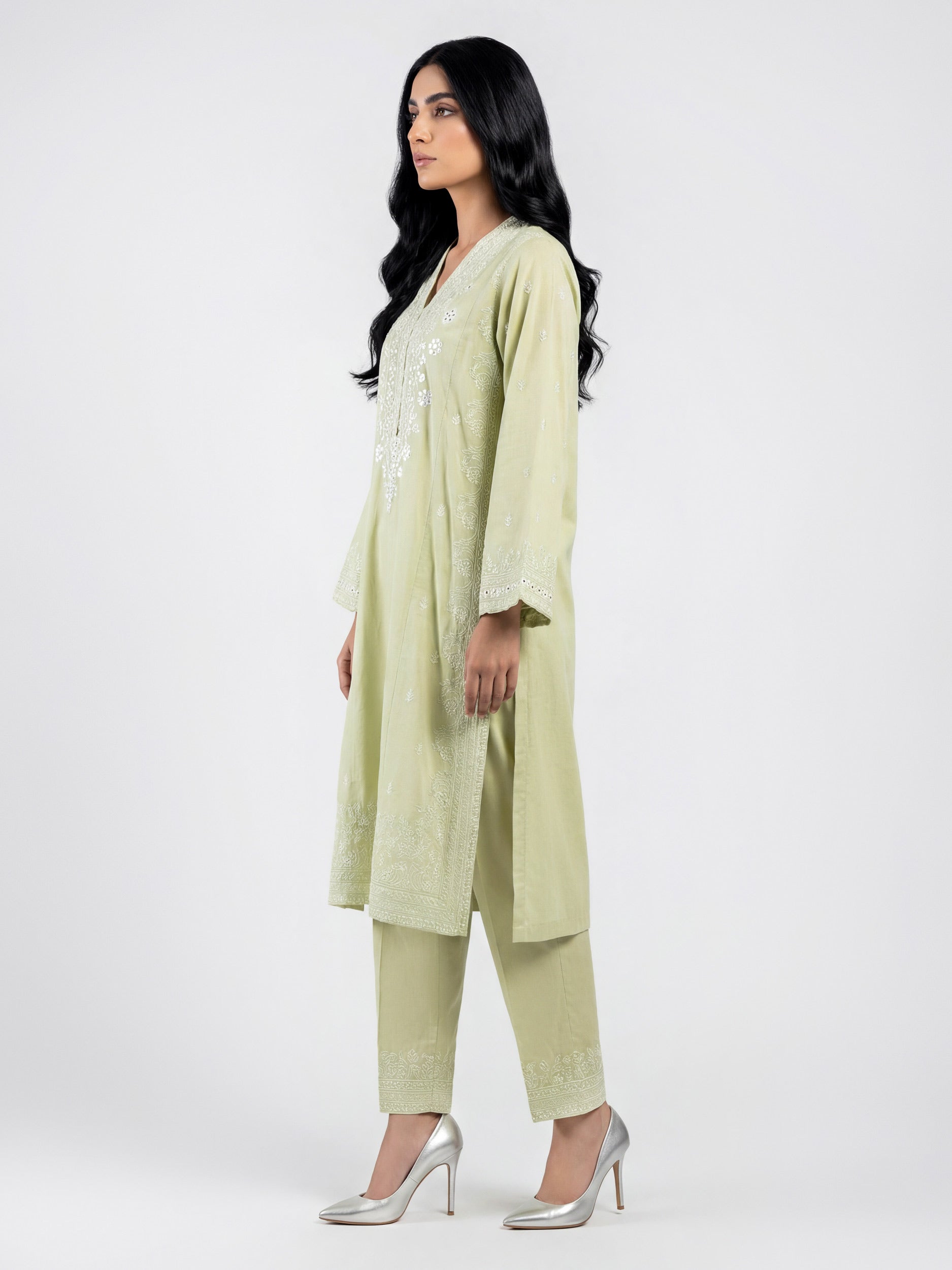 3 Piece Yarn Dyed Suit- Embroidered (Pret)