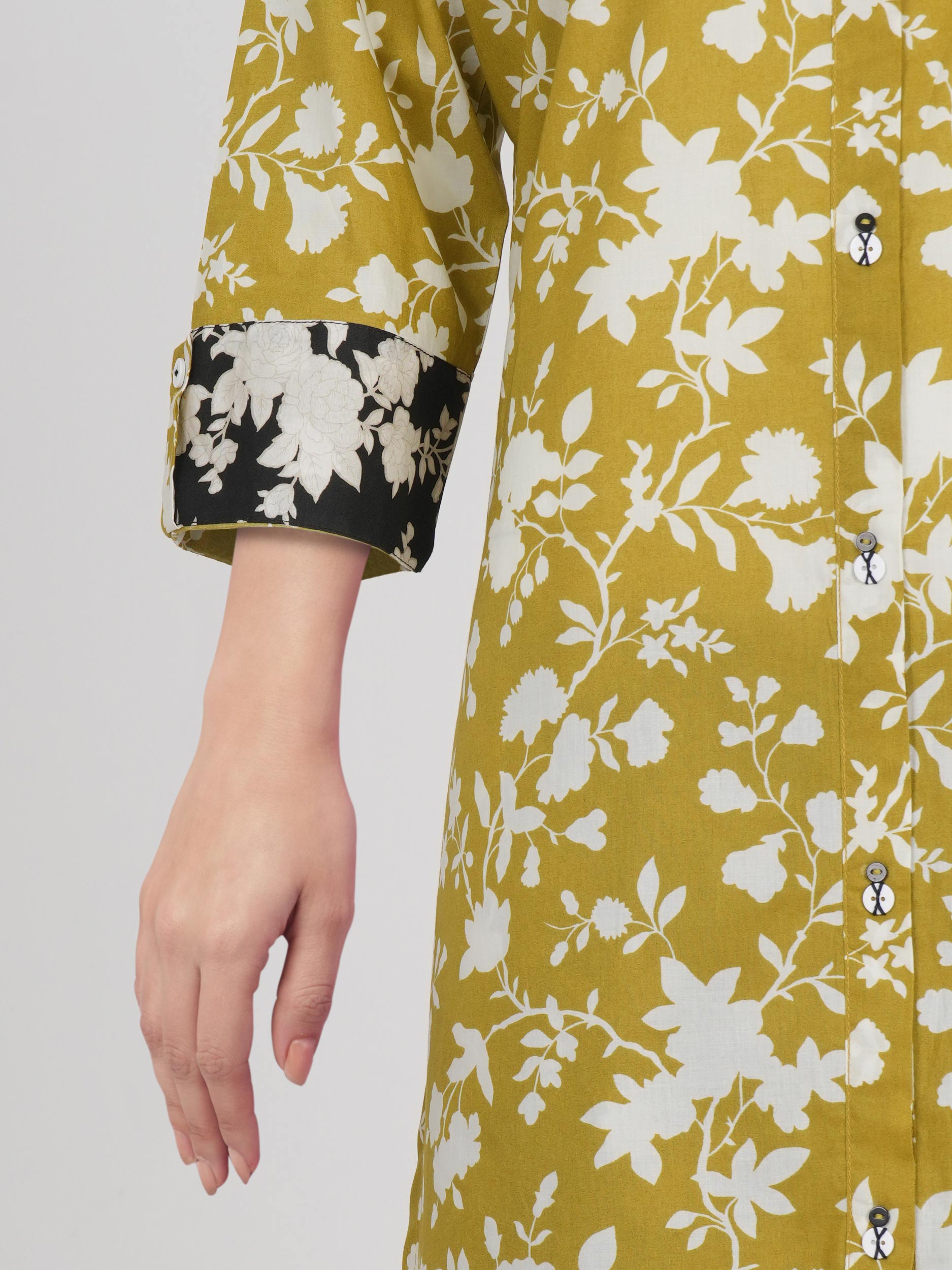 2 Piece Lawn Suit (Pret)