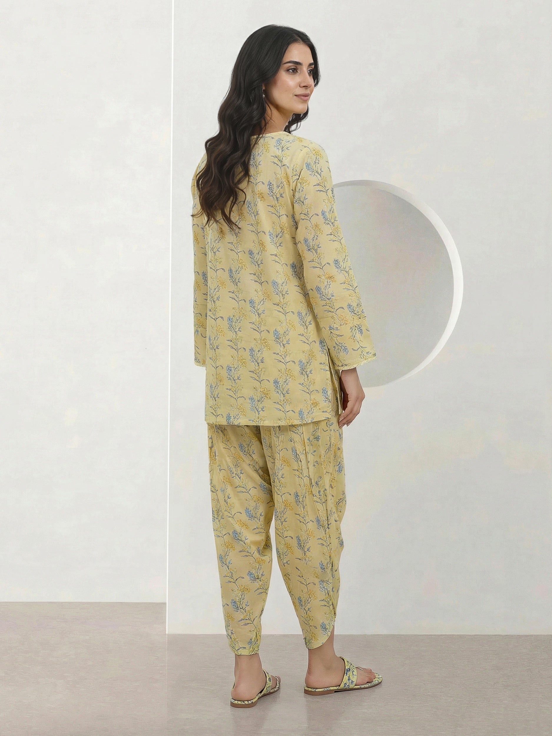 2 Piece Lawn Suit (Pret)