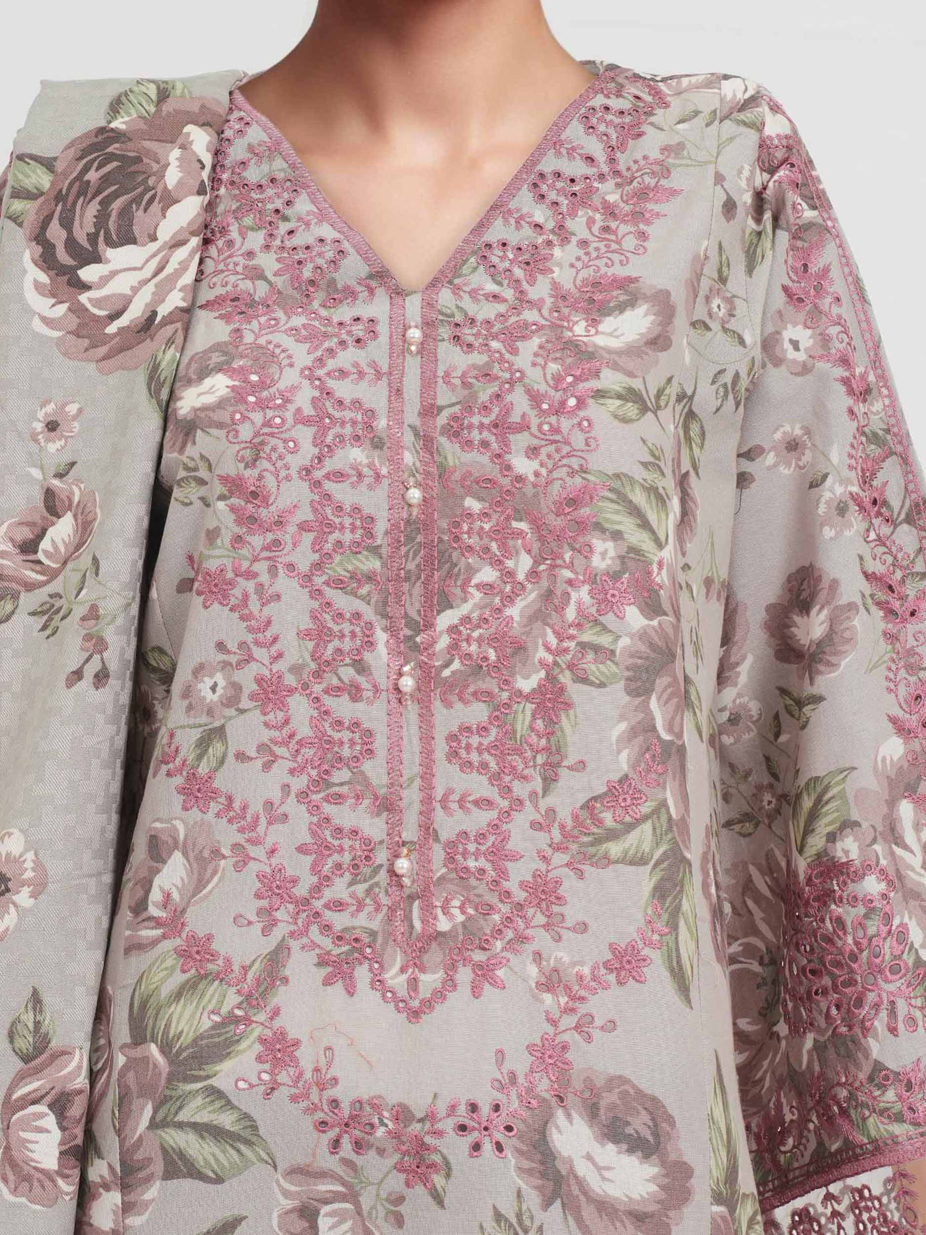 3 Piece Khaddar Suit- Embroidered (Pret)