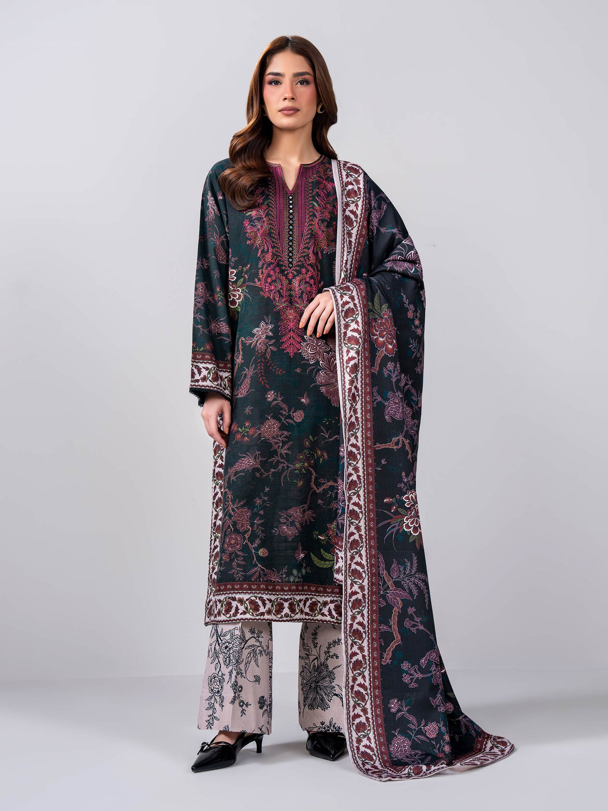 3 Piece Slub Khaddar Suit- Embroidered (Pret)