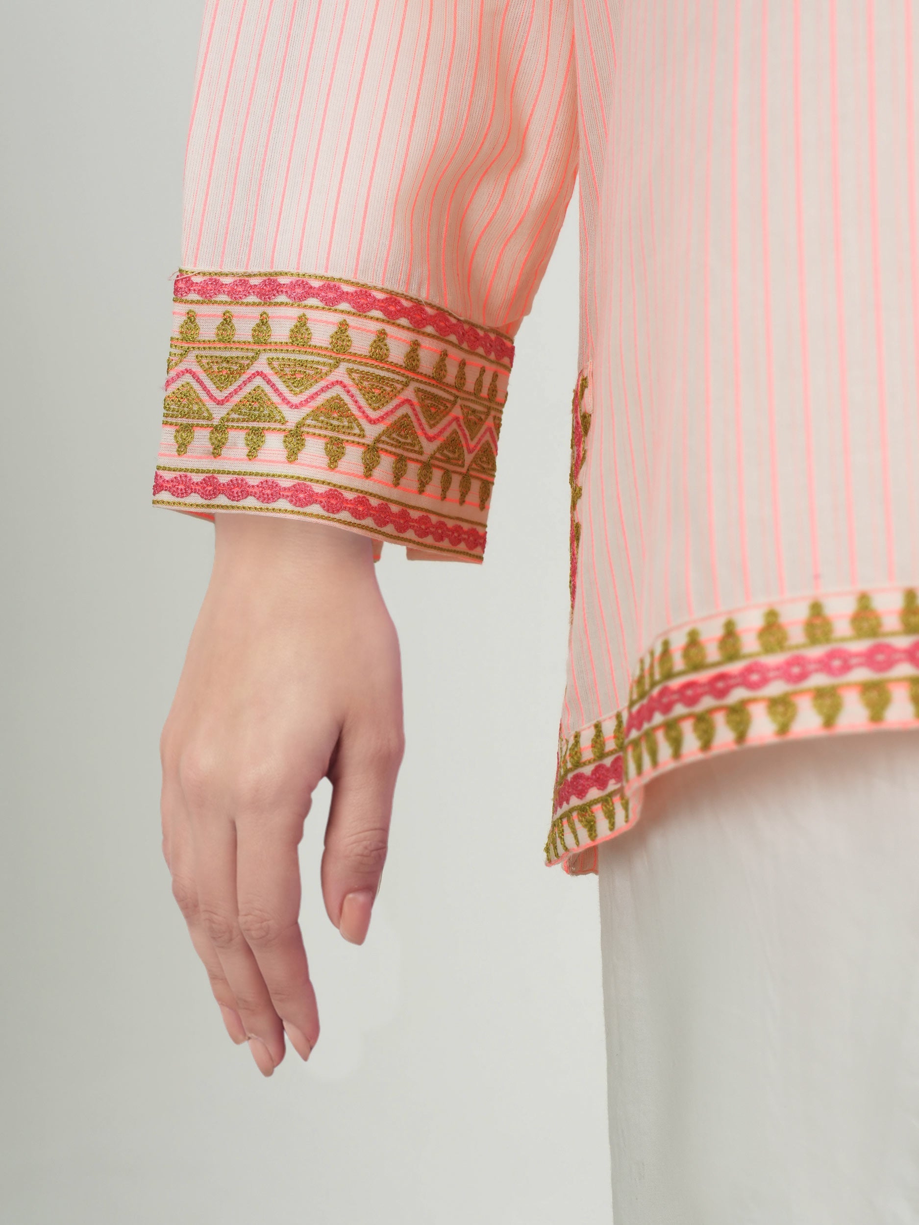 Yarn Dyed Kurti- Embroidered (Pret)