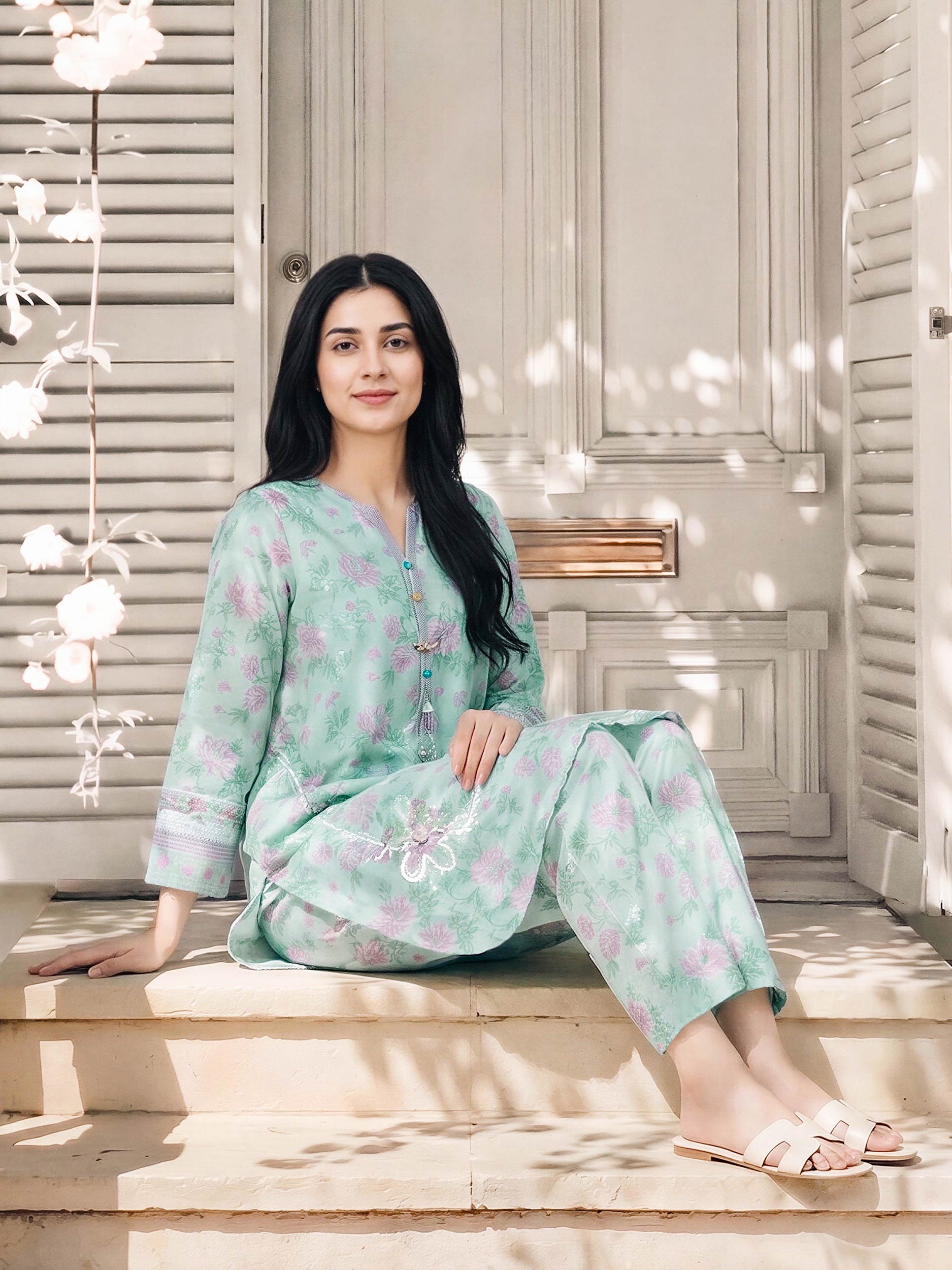 2 Piece Lawn Slub Suit- Embroidered (Pret)