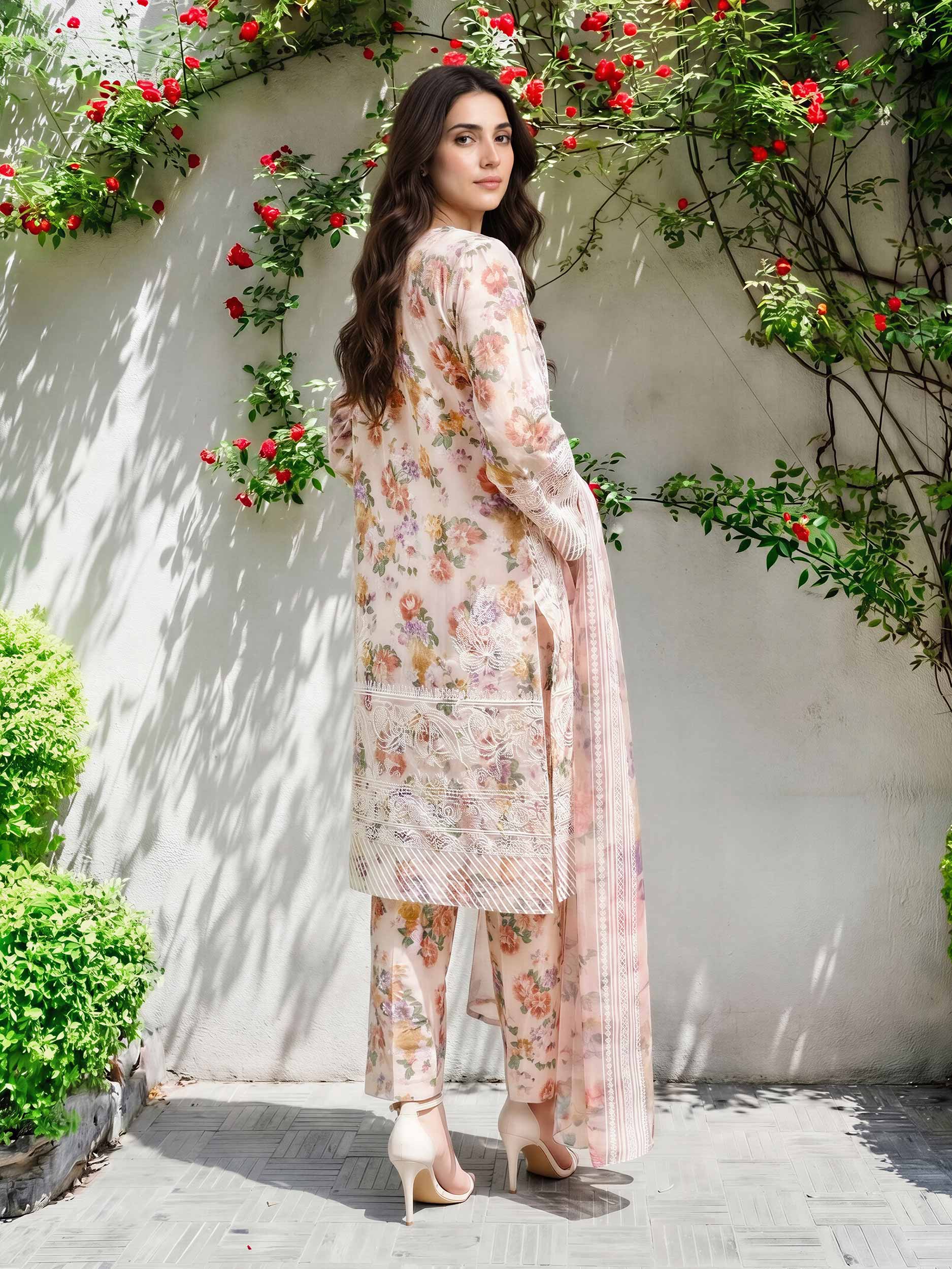 3 Piece Lawn Suit- Embroidered (Pret)