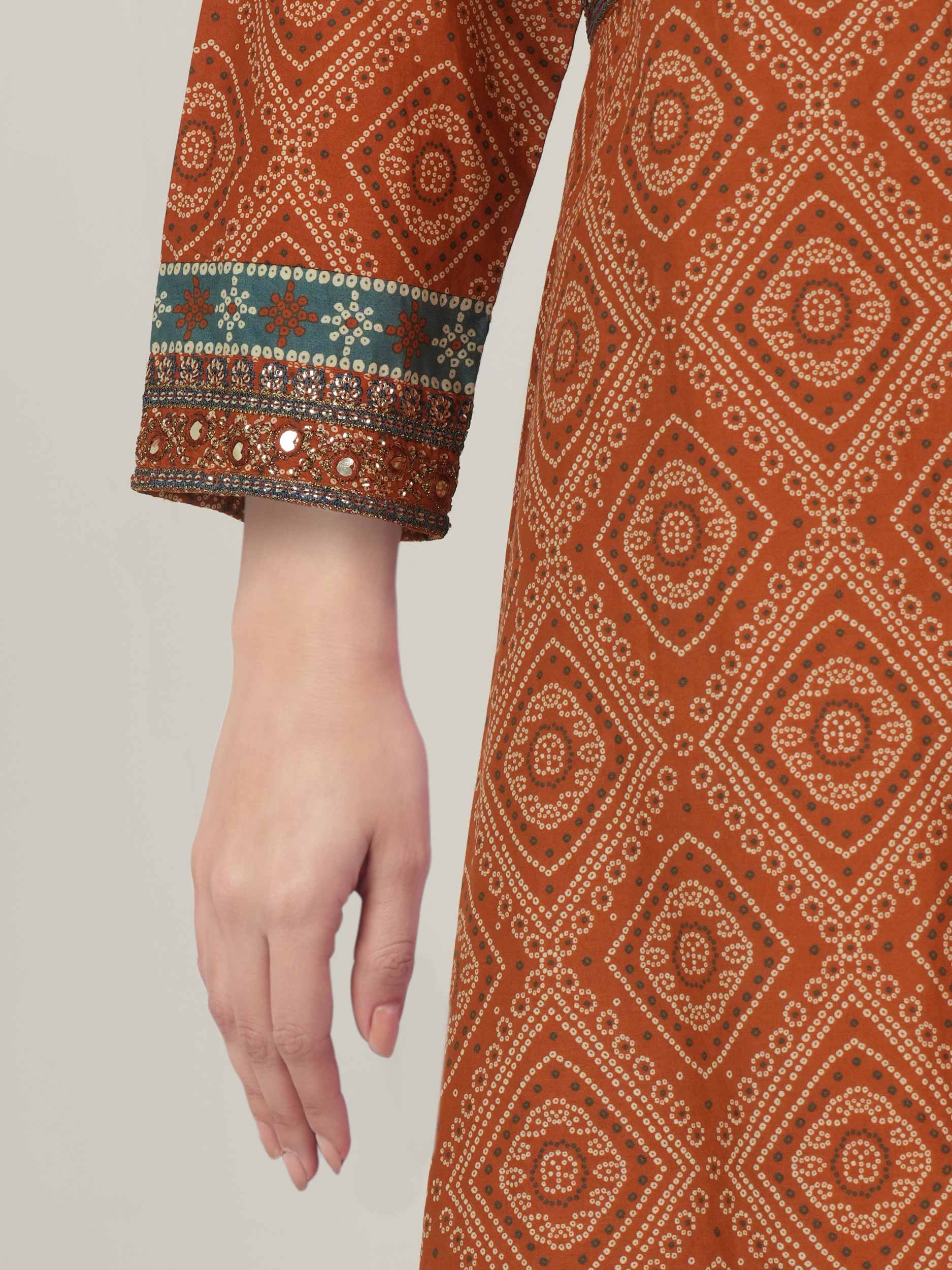 2 Piece Lawn Suit- Embroidered (Pret)