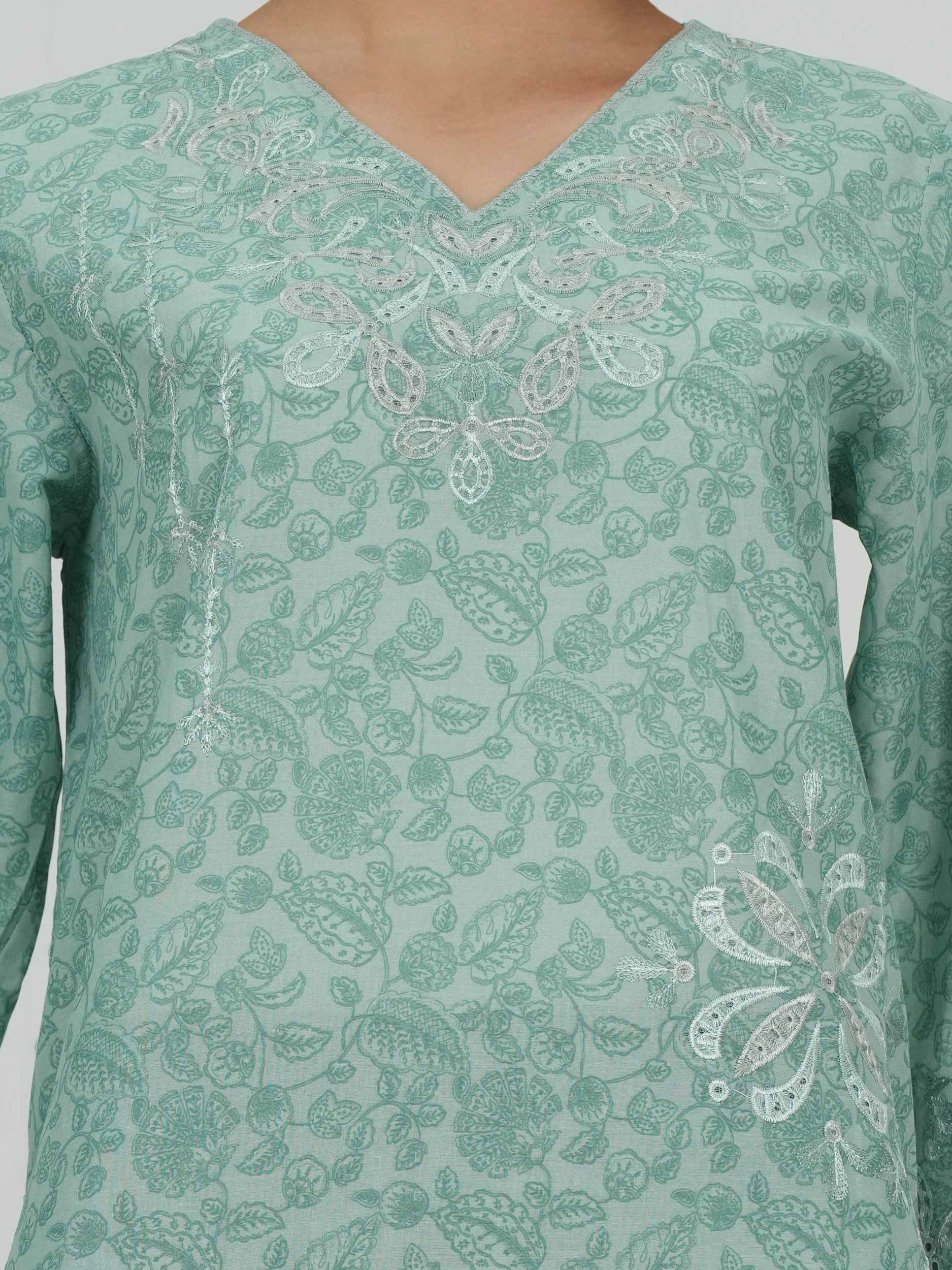 3 Piece Lawn Suit- Embroidered (Pret)
