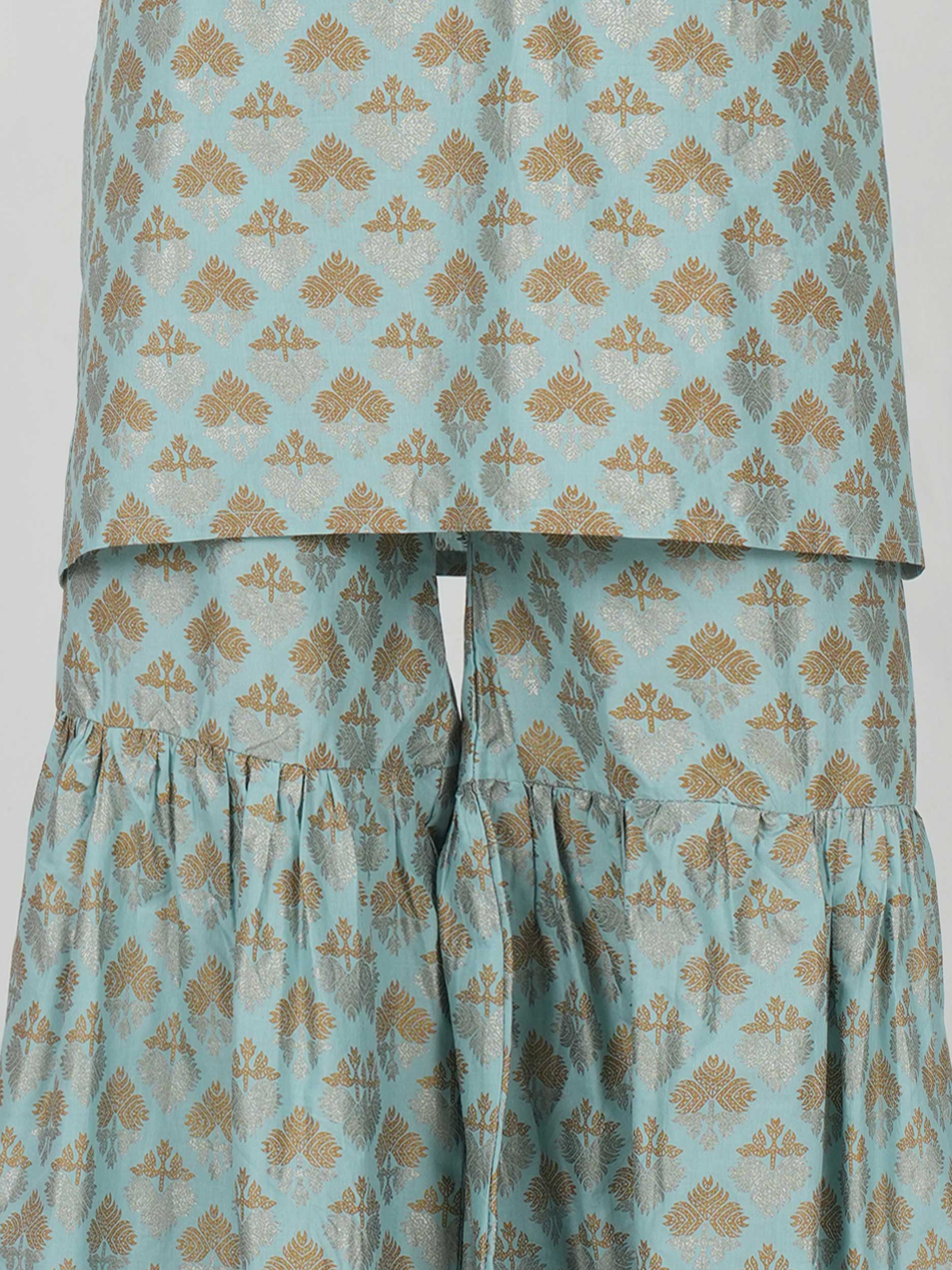 2 Piece Lawn Suit- Embroidered (Pret)