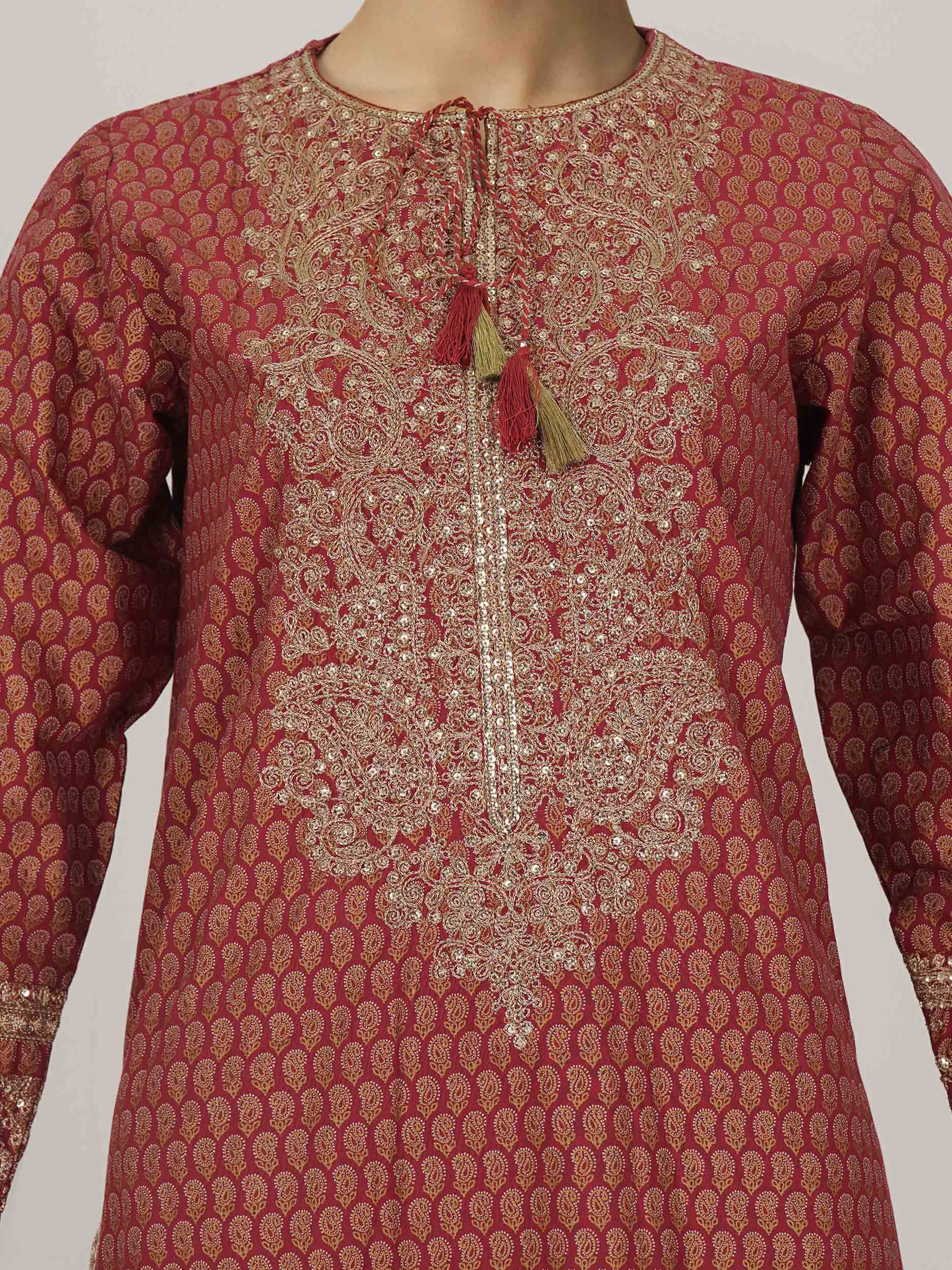 2 Piece Lawn Suit- Embroidered (Pret)