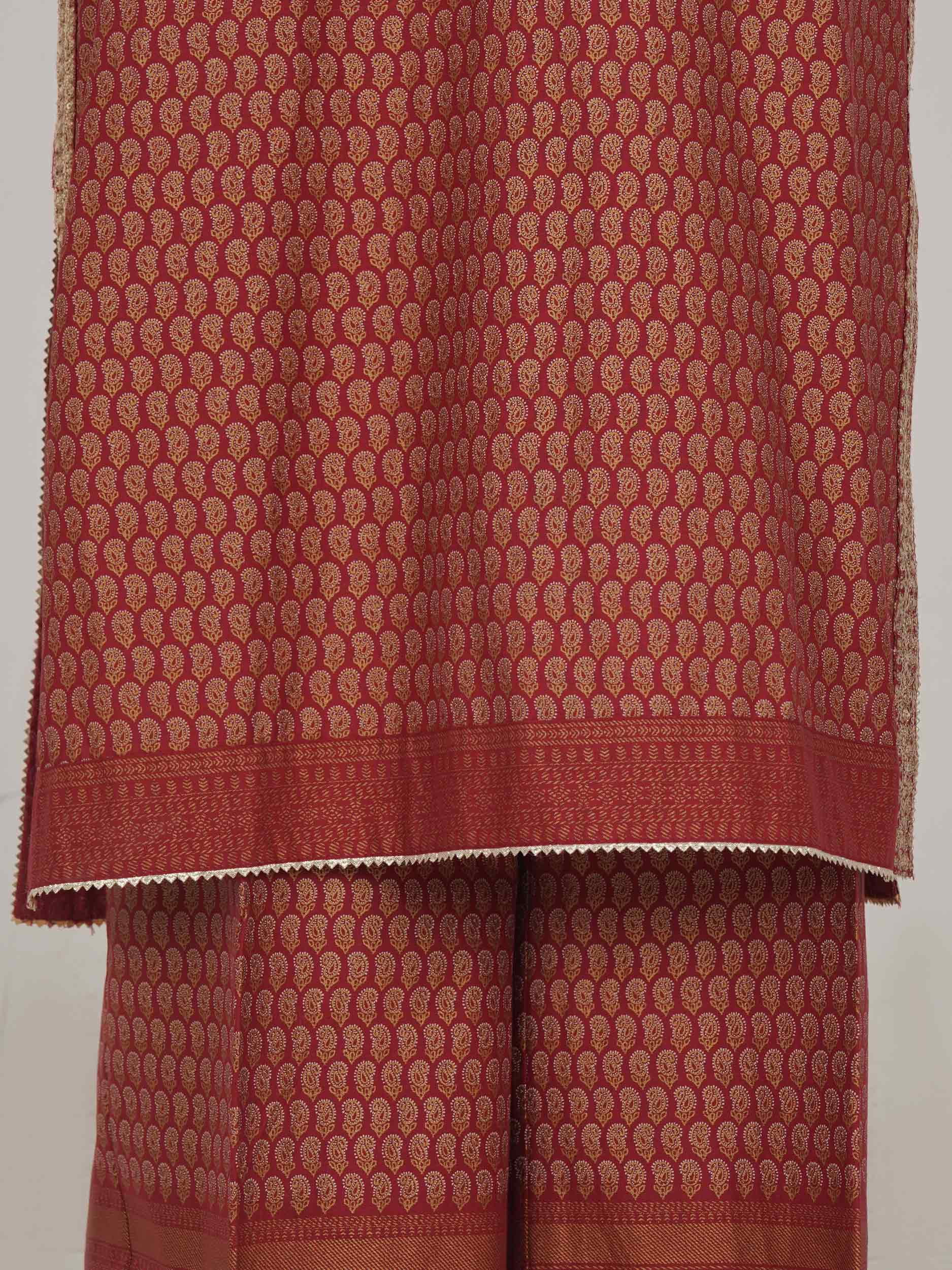 2 Piece Lawn Suit- Embroidered (Pret)