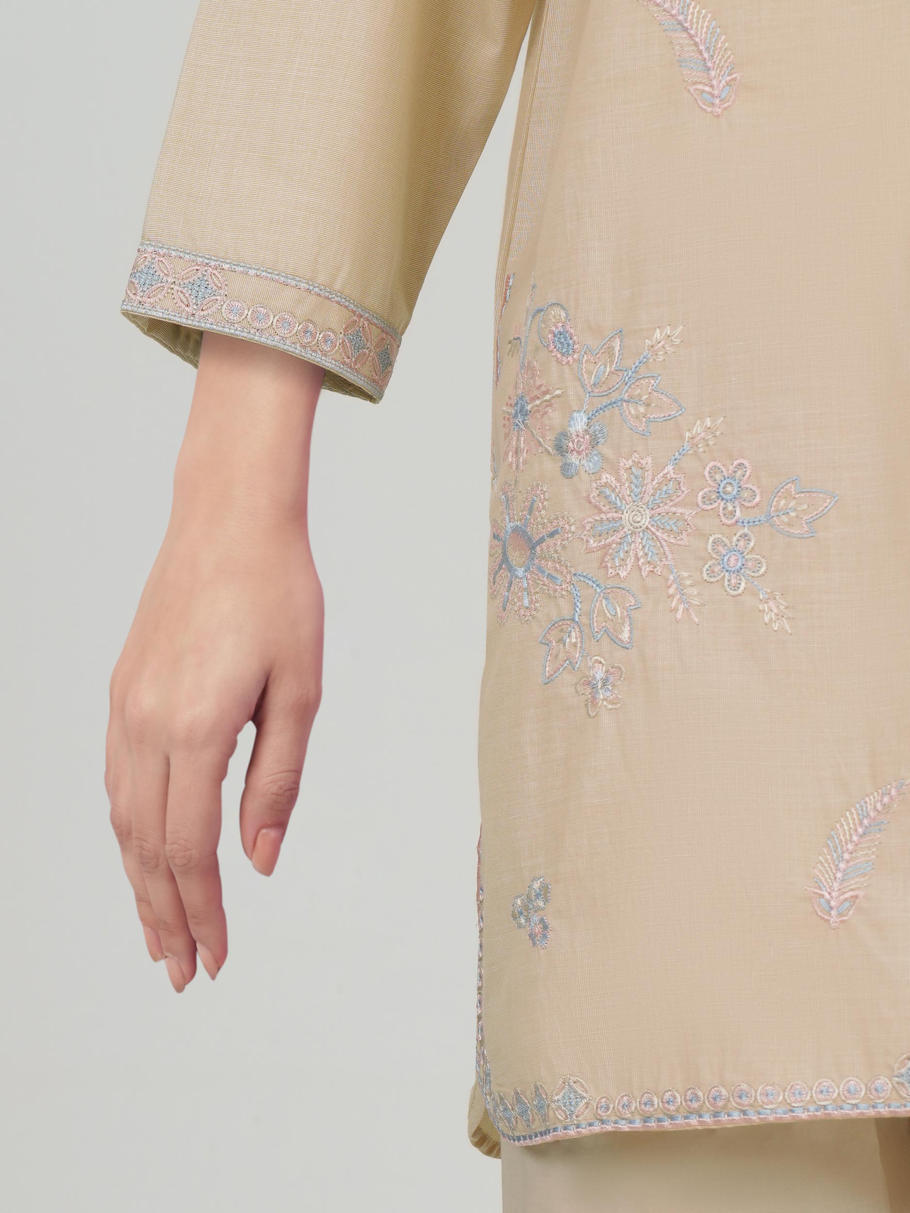 Yarn Dyed Kurti- Embroidered (Pret)
