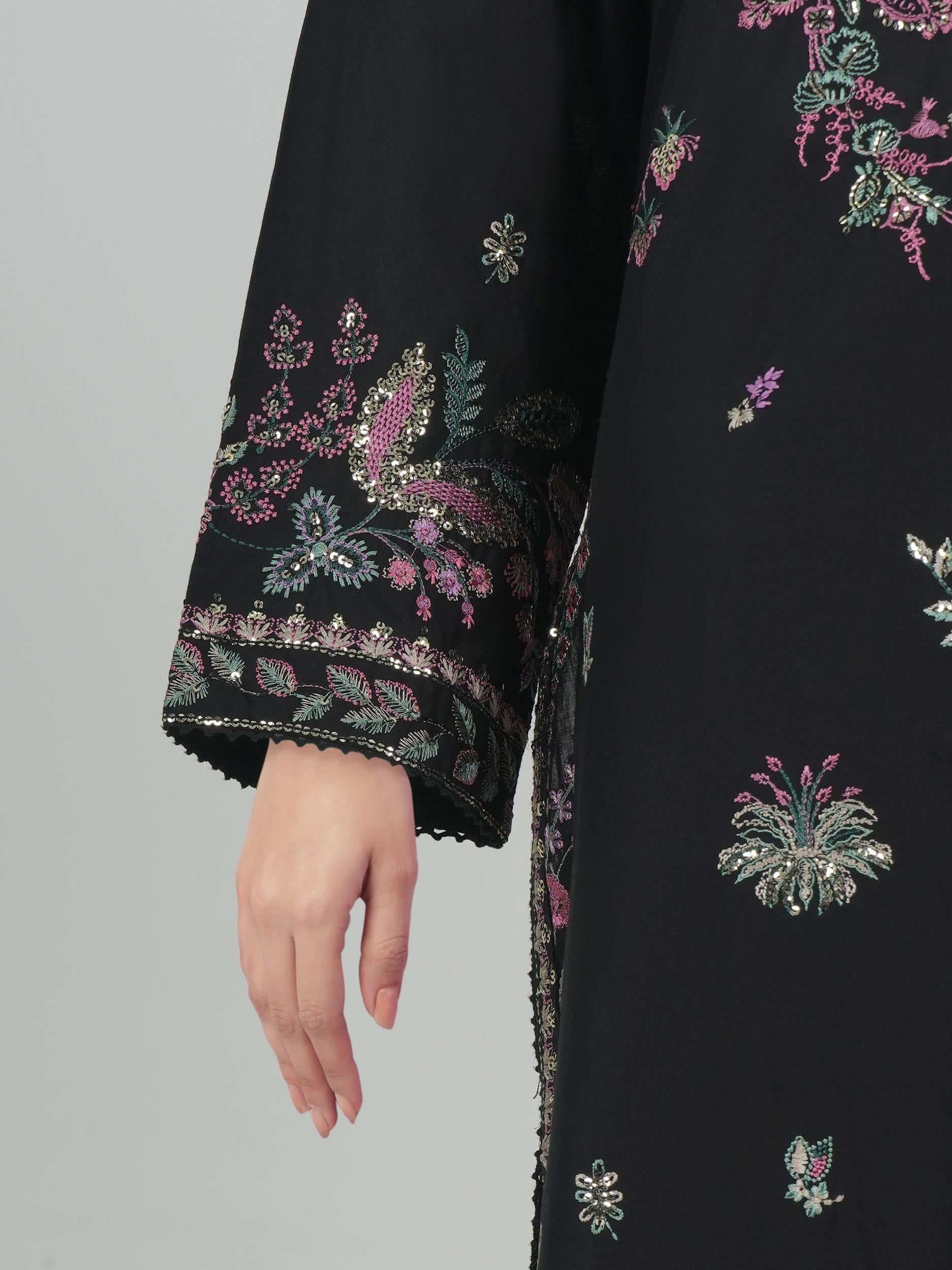 3 Piece Lawn Suit- Embroidered (Pret)