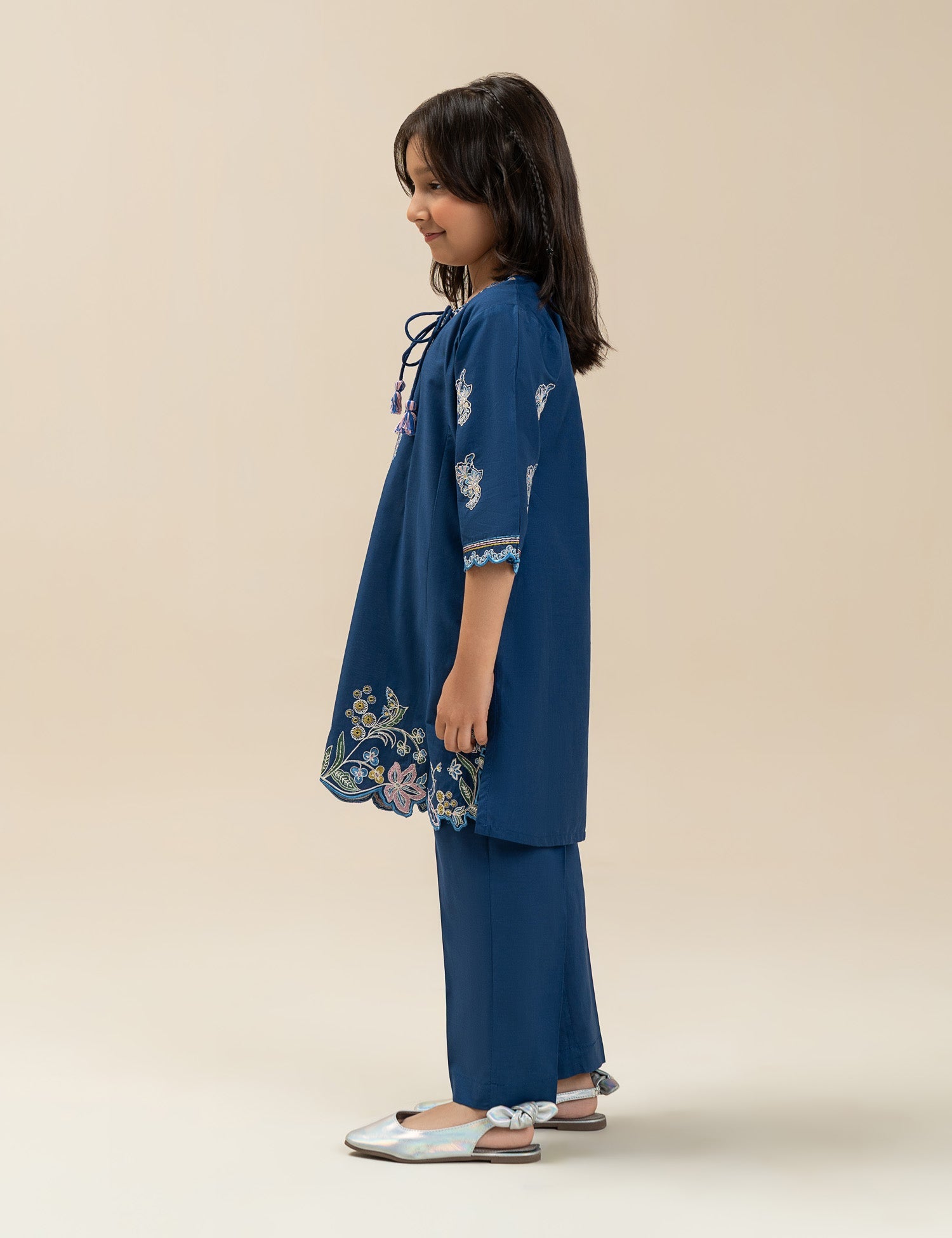 2 PIECE VIBRANT EMBROIDERED SUIT