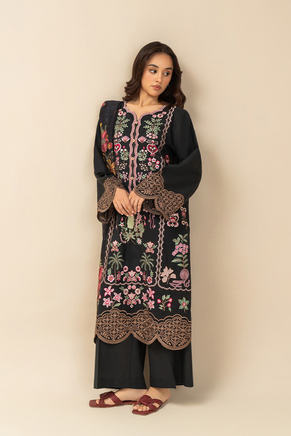3 PIECE EMBROIDERED TWO WAY SLUB SUIT (PRET)