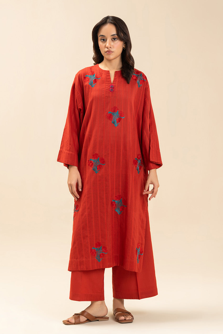 2 PIECE EMBROIDERED NENO KARA SUIT (PRET)