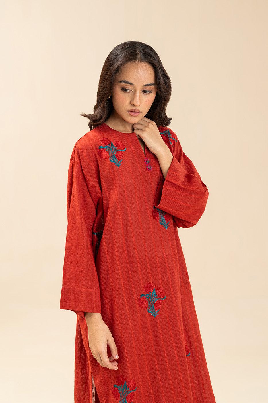 2 PIECE EMBROIDERED NENO KARA SUIT (PRET)