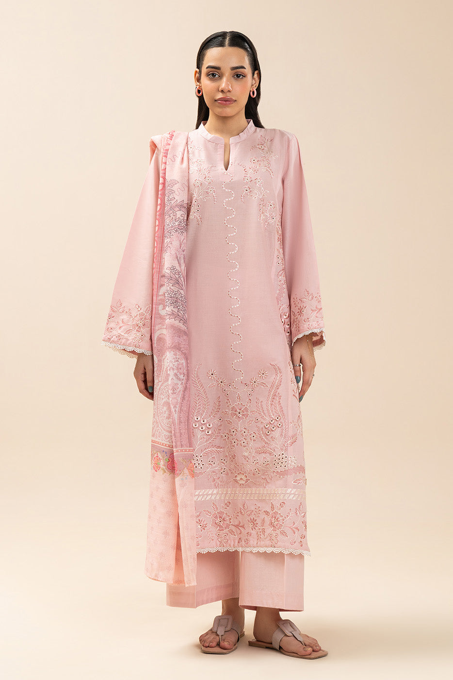 3 PIECE EMBROIDERED LAWN SUIT (HIGH CASUAL)