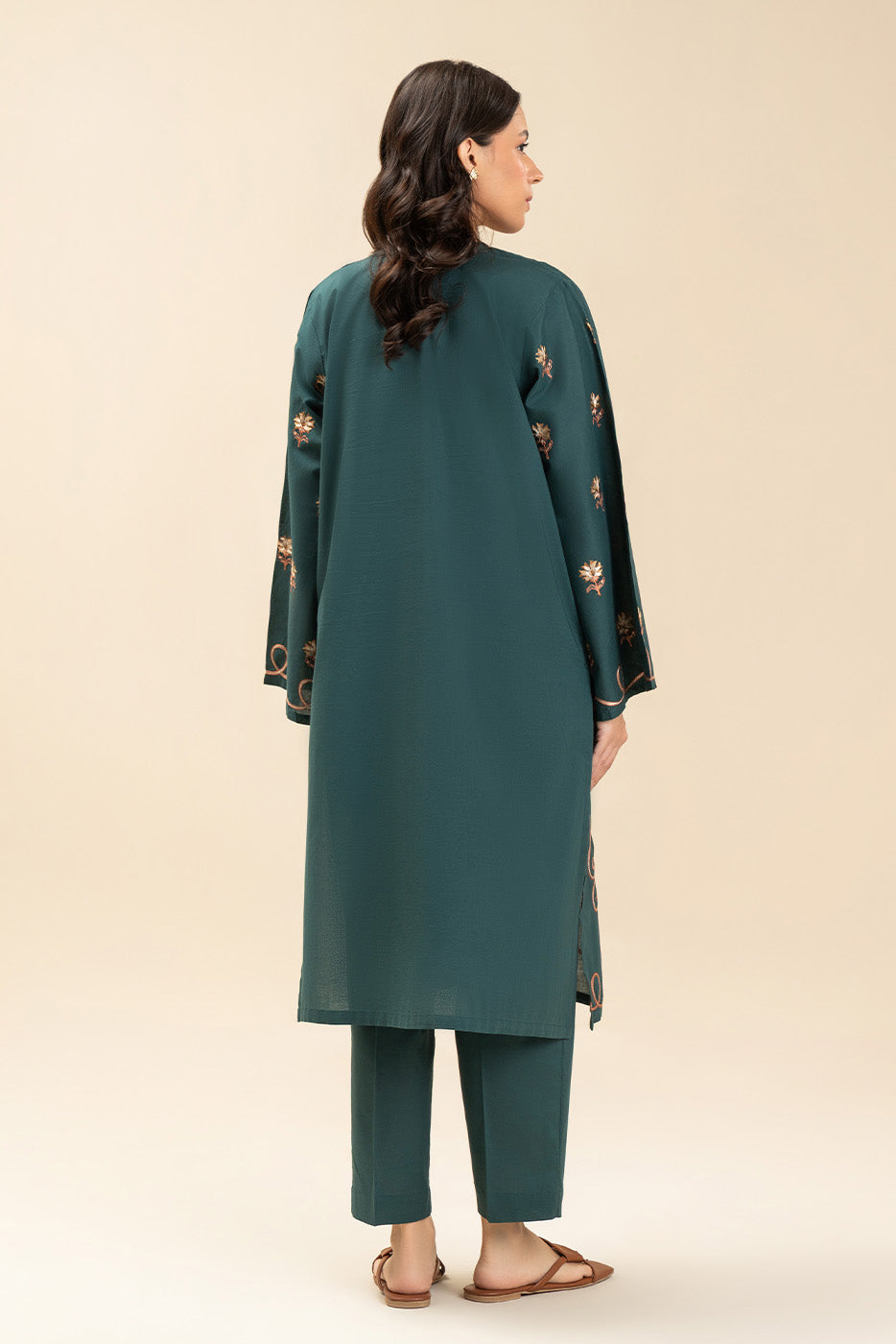 2 PIECE EMBROIDERED LAWN SUIT (PRET)