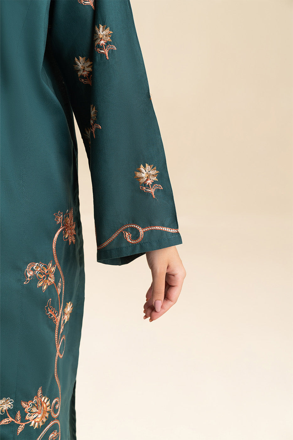 2 PIECE EMBROIDERED LAWN SUIT (PRET)