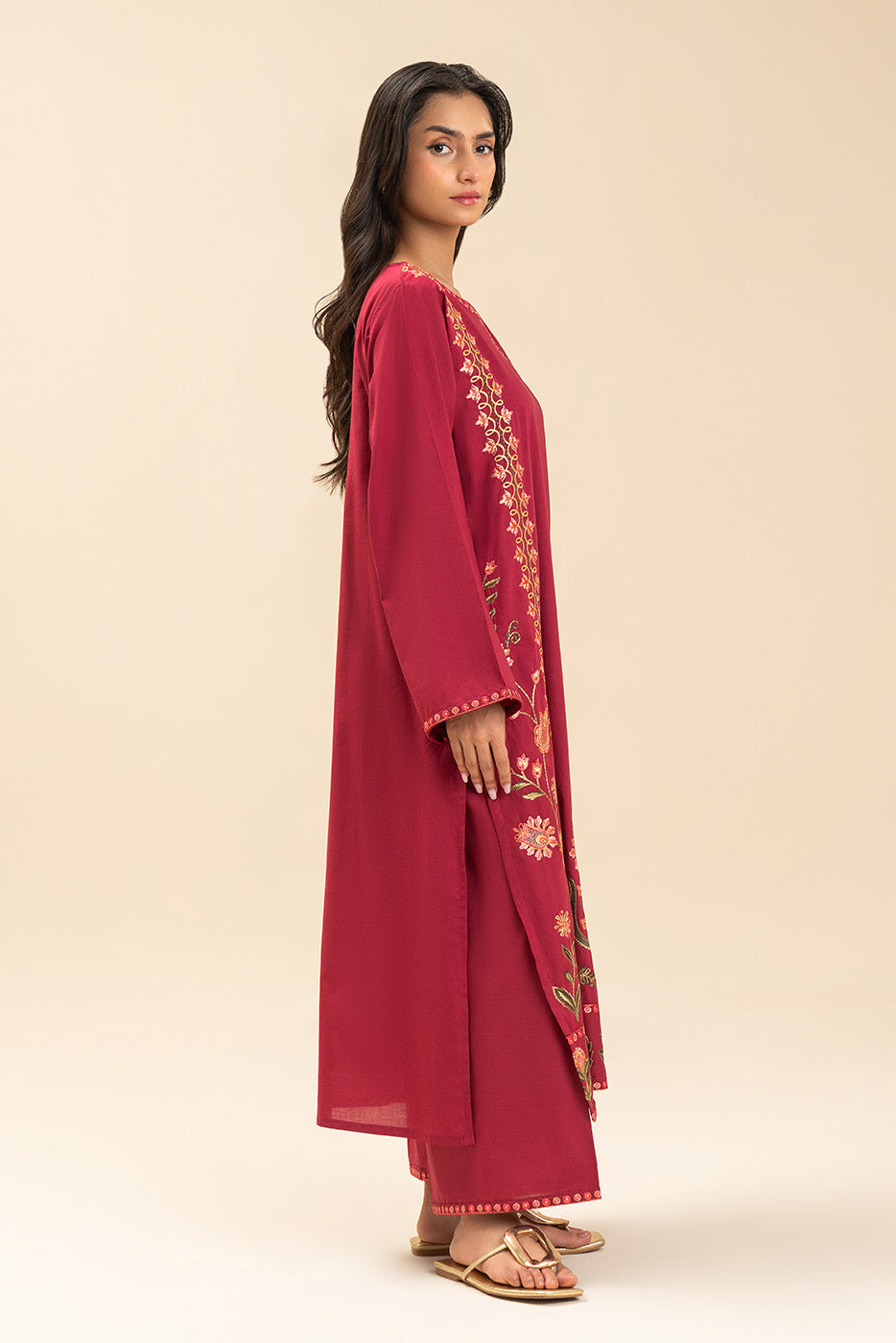 2 PIECE EMBROIDERED LAWN SUIT (PRET)