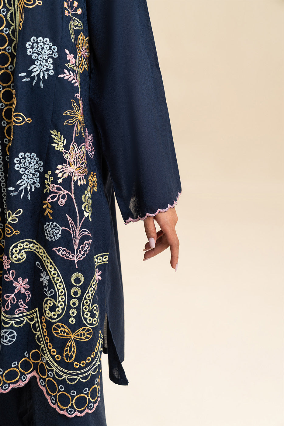 3 PIECE EMBROIDERED SELF JACQUARD SUIT (PRET)