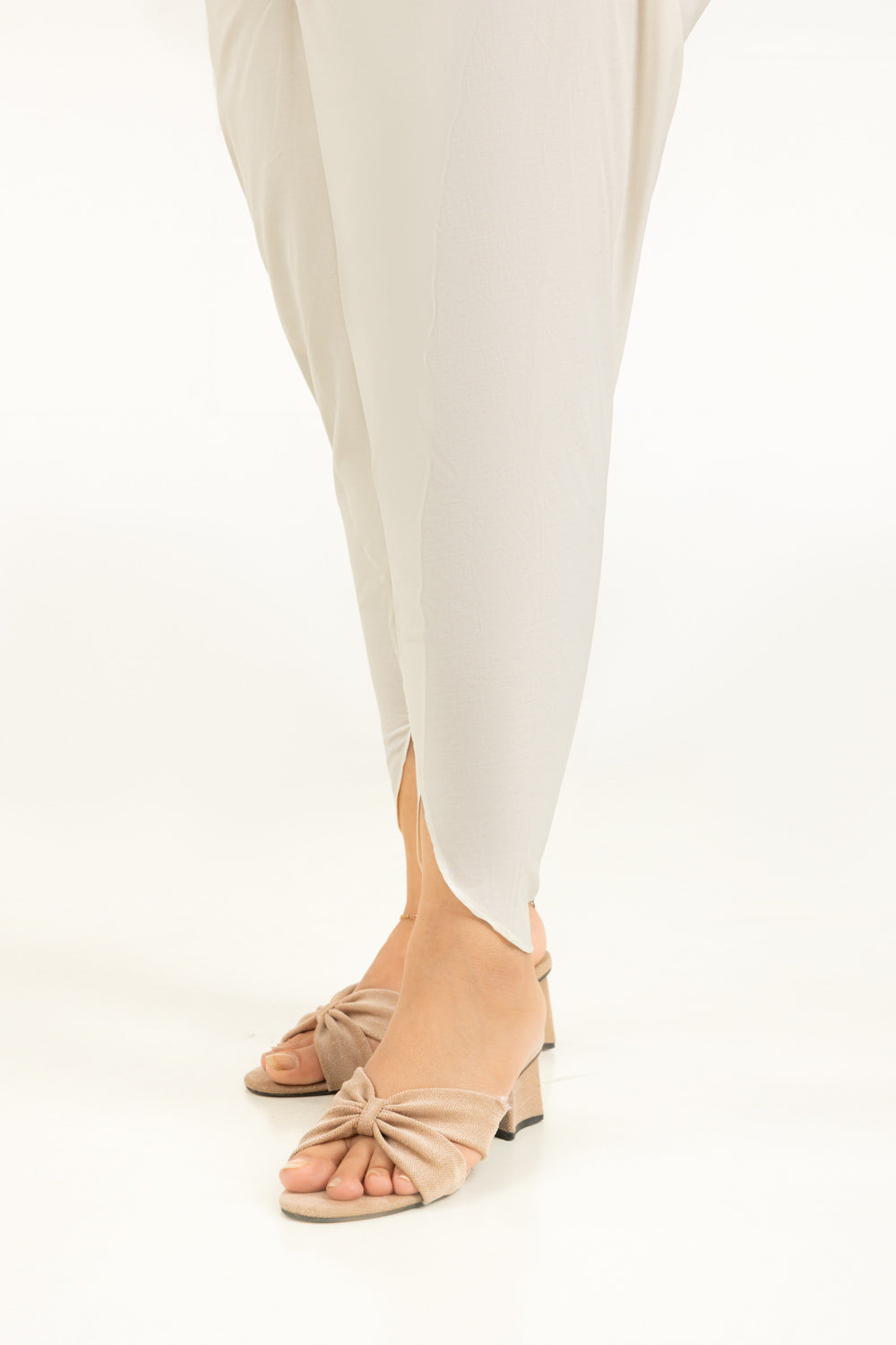Cambric Tulip Shalwar