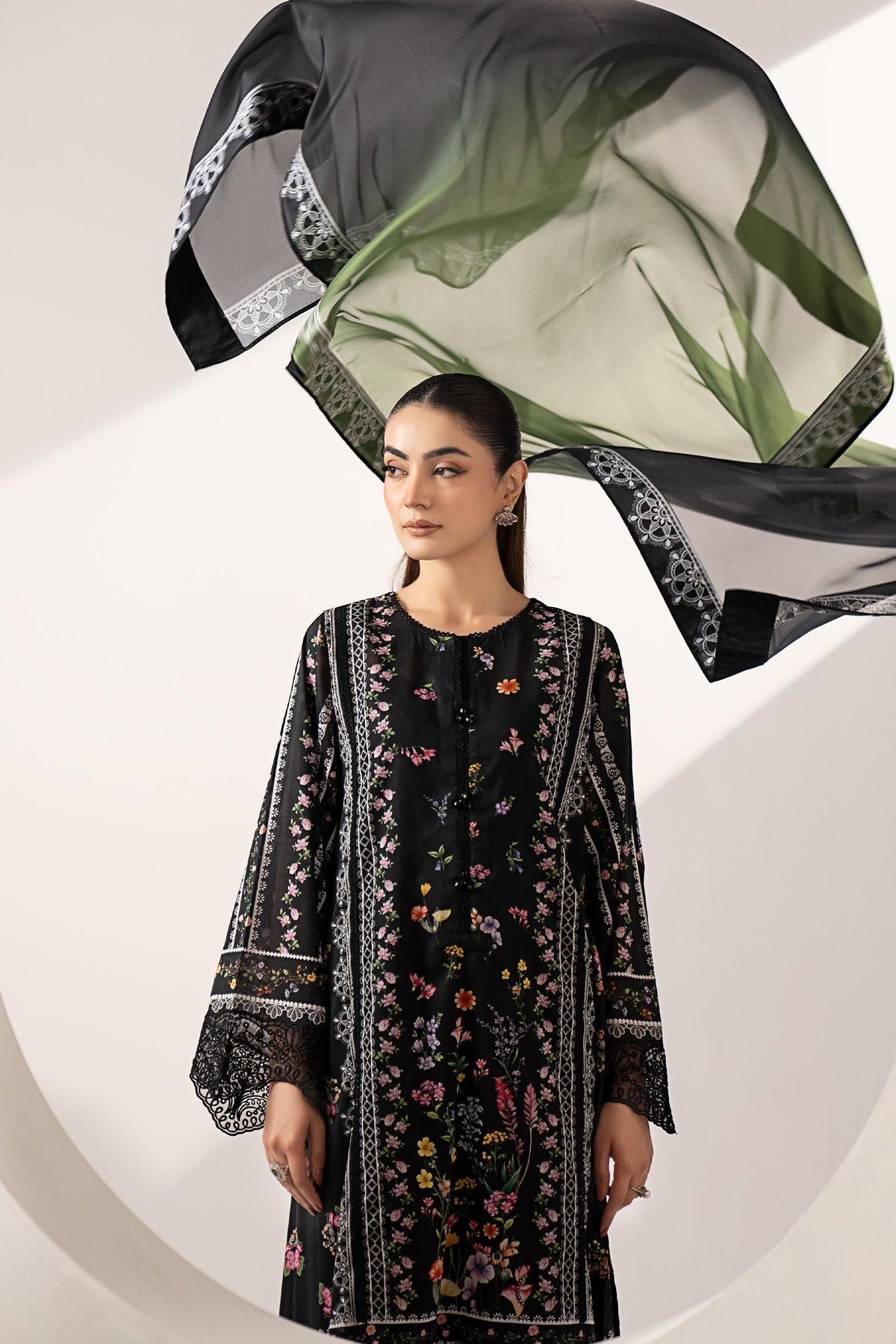 3 Piece Embroidered Lawn Suit