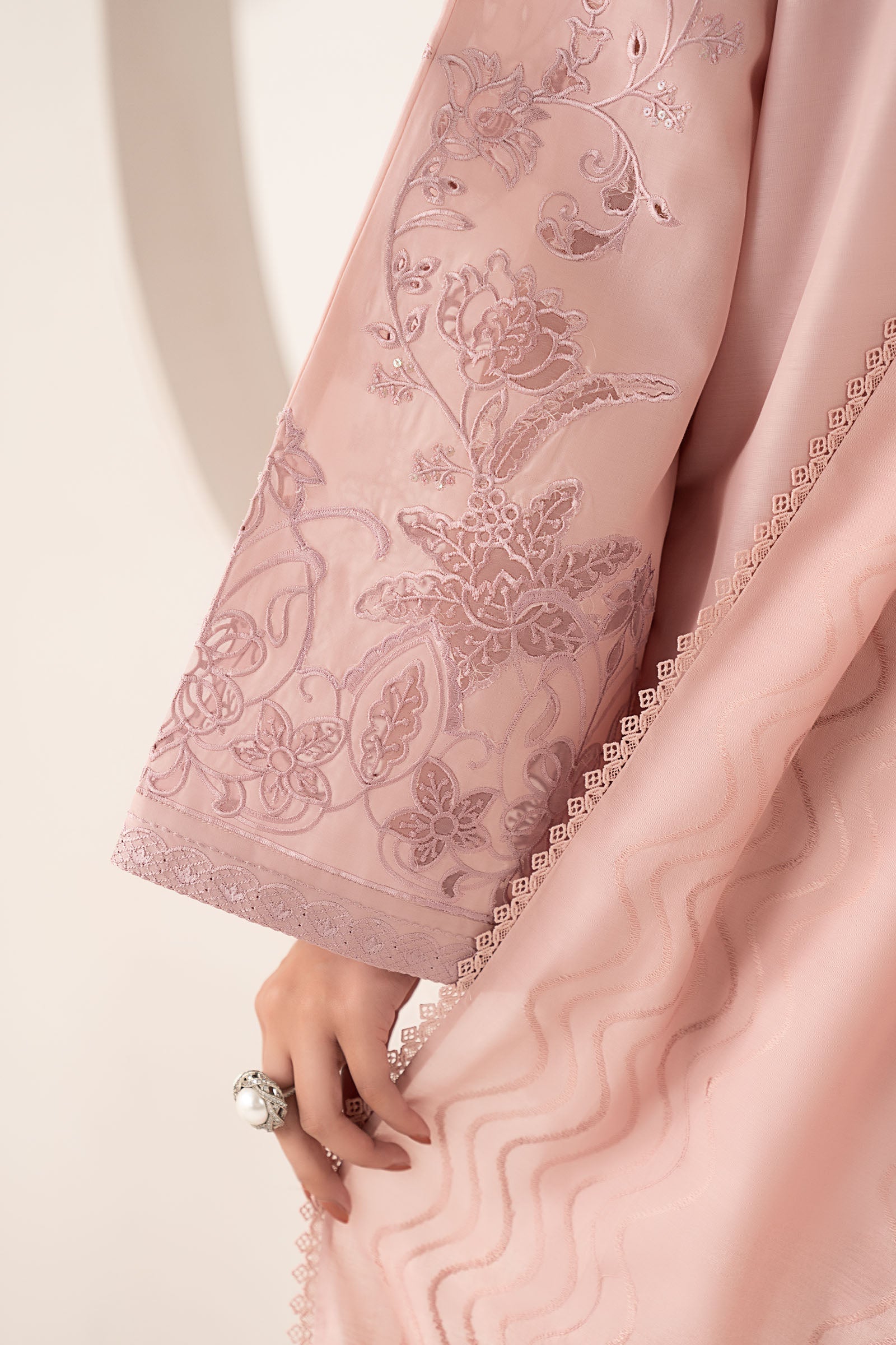 3 Piece Embroidered Lawn Suit